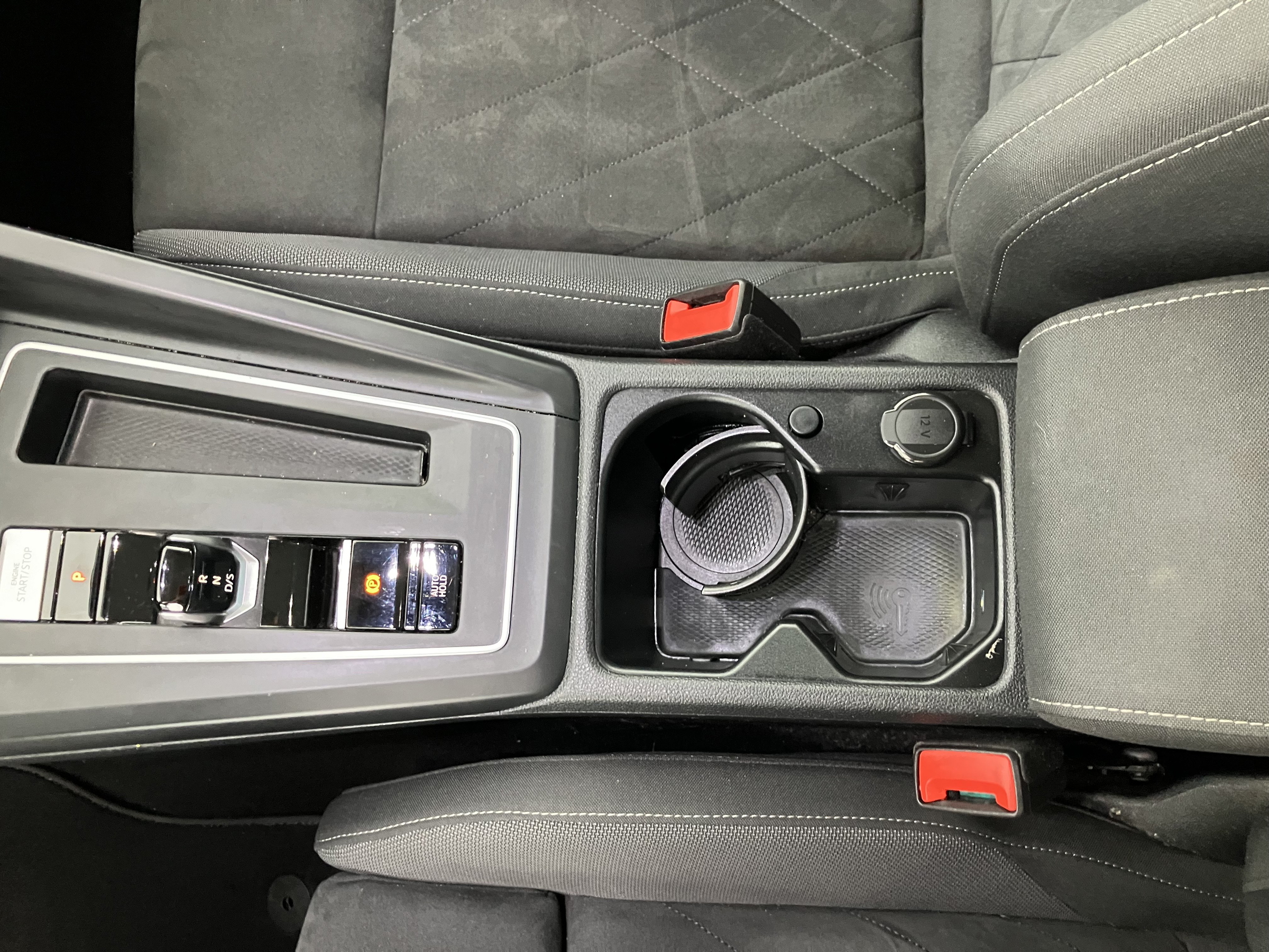 VW Golf VIII Variant 2.0 TDI Life | Bild 25 von 31