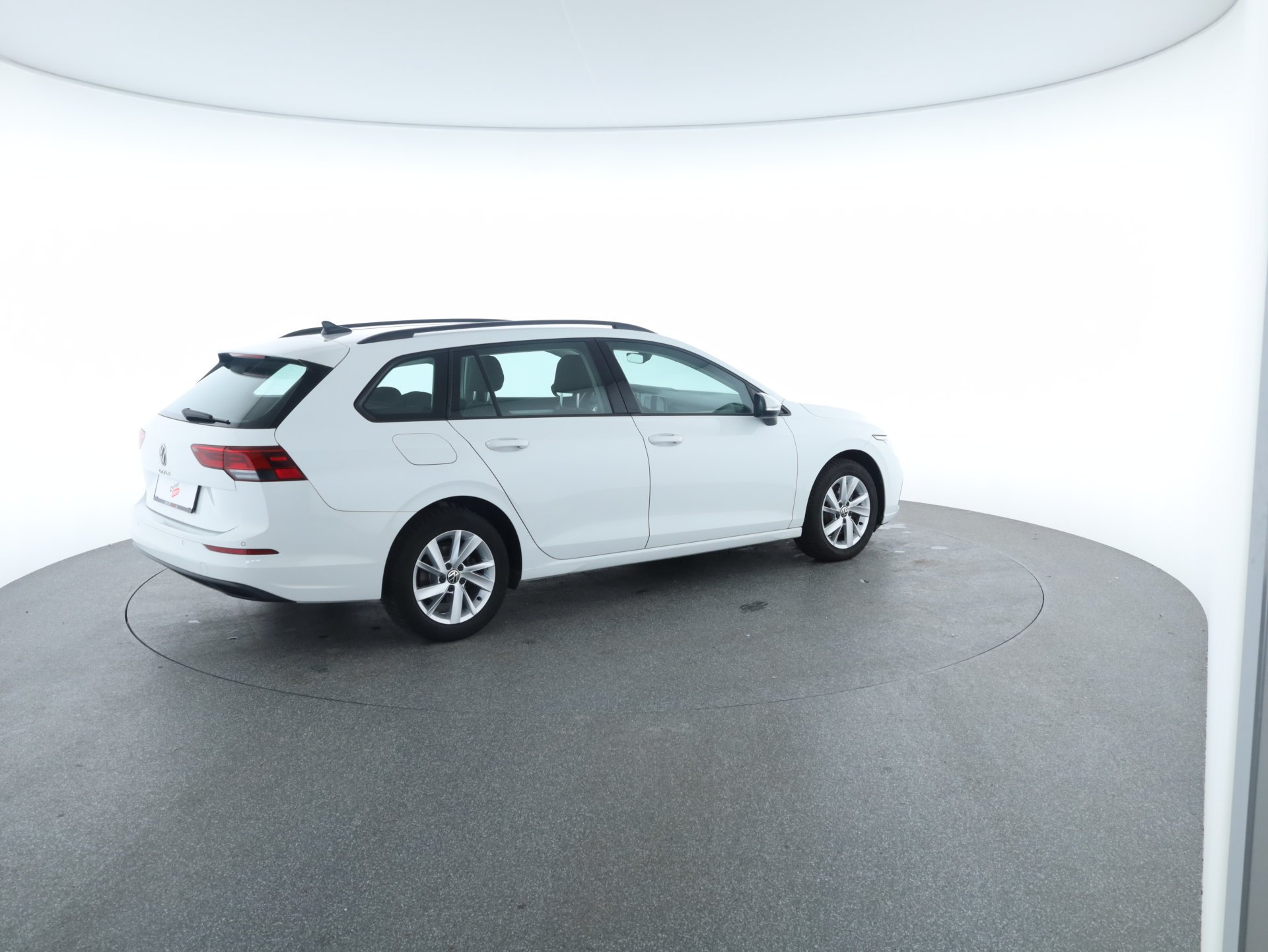 VW Golf VIII Variant 2.0 TDI Life | Bild 31 von 31