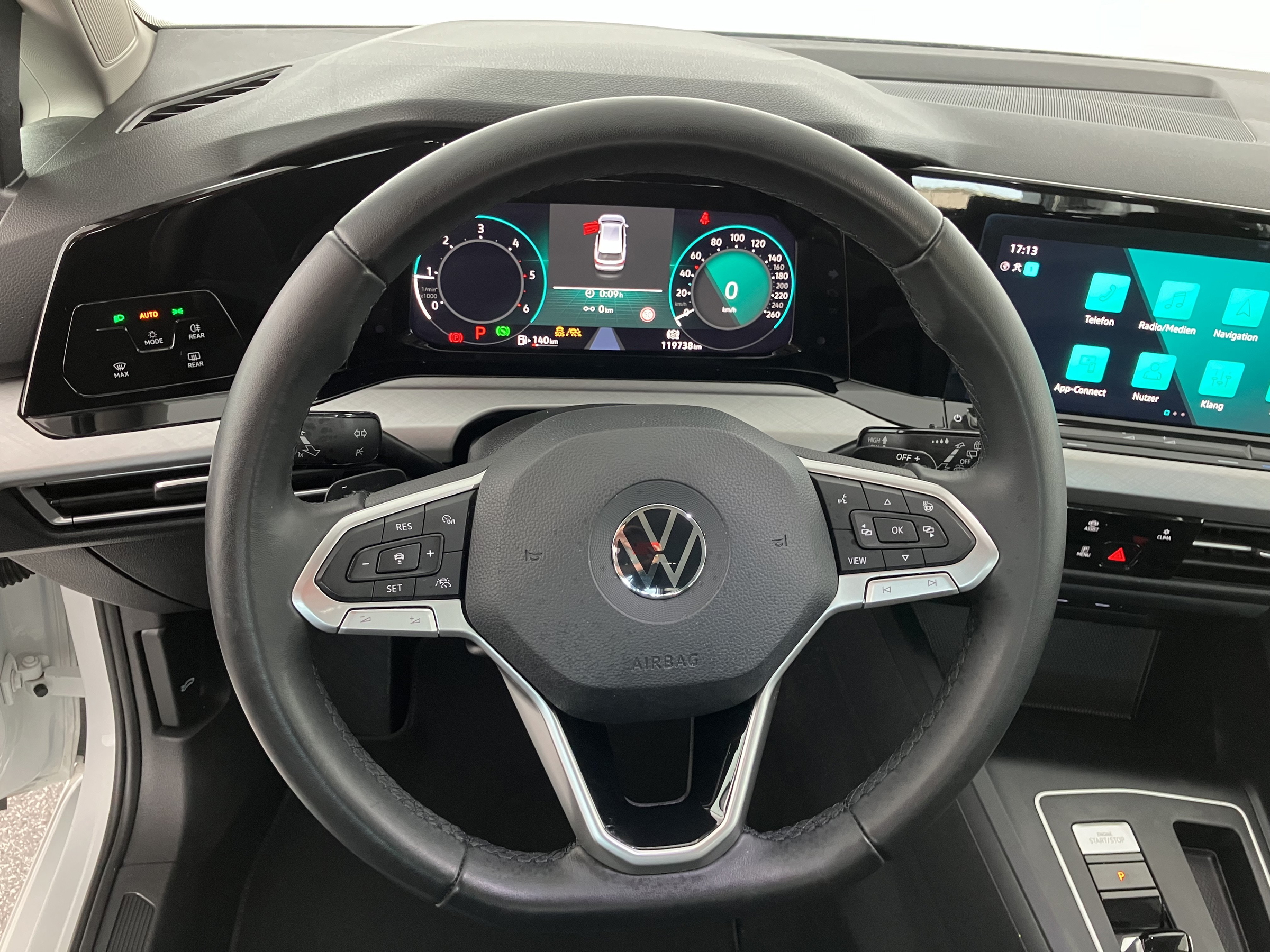 VW Golf VIII Variant 2.0 TDI Life | Bild 8 von 31