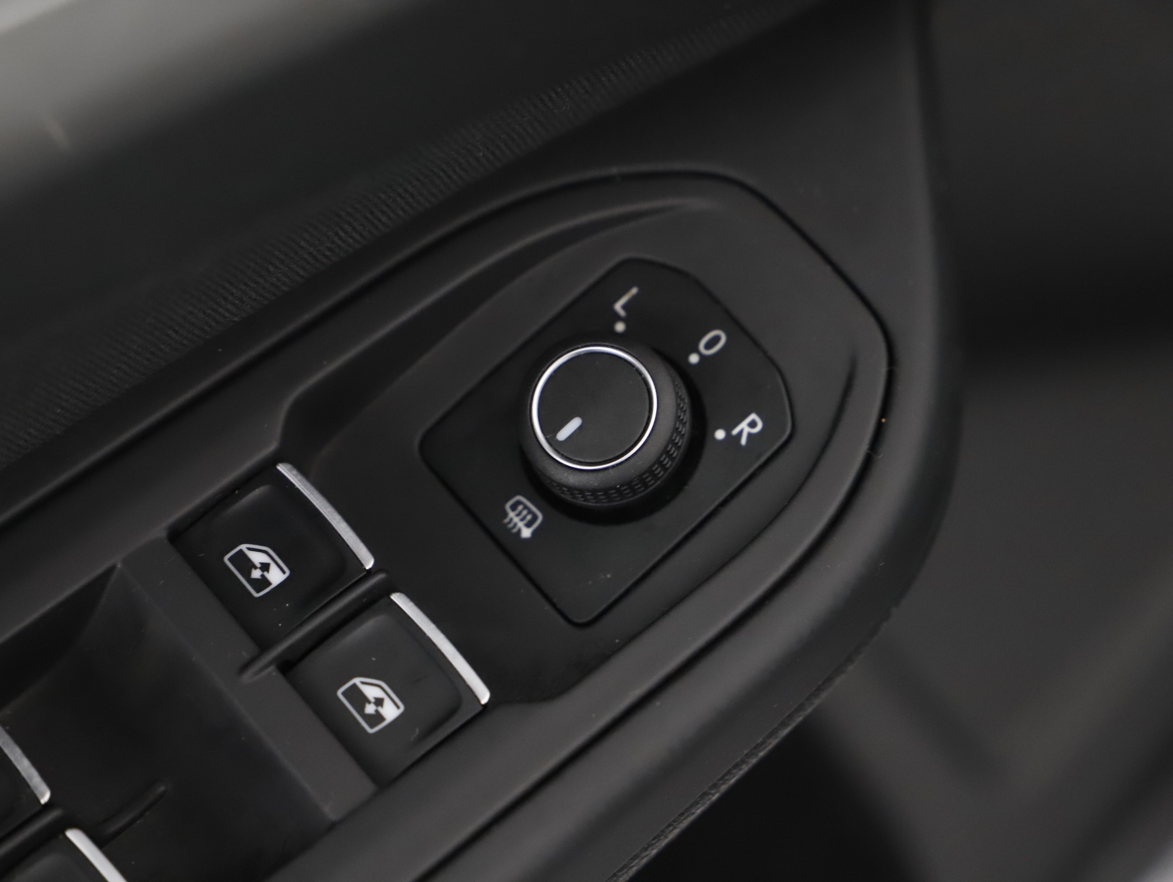 VW Golf VIII Var. 2.0TDI Life DSG | Bild 15 von 21