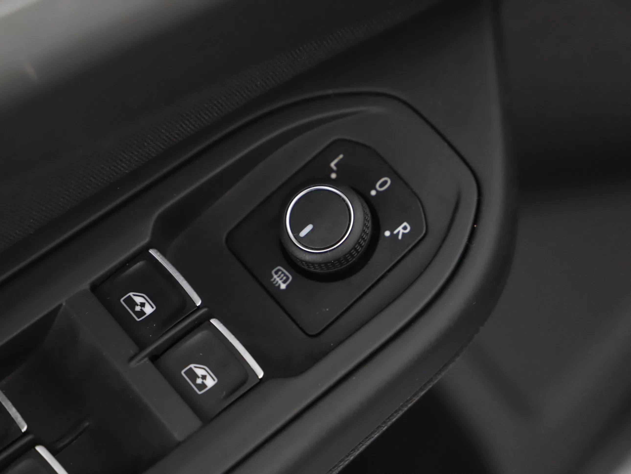 VW Golf VIII Var. 2.0TDI Life DSG | Bild 15 von 21