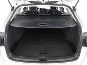 VW Golf VIII Var. 2.0TDI Life DSG | Thumbnail 16 von 21