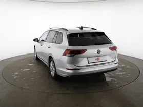 VW Golf VIII Var. 2.0TDI Life DSG | Thumbnail 17 von 21