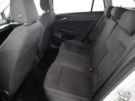 VW Golf VIII Var. 2.0TDI Life DSG | Thumbnail 2 von 21