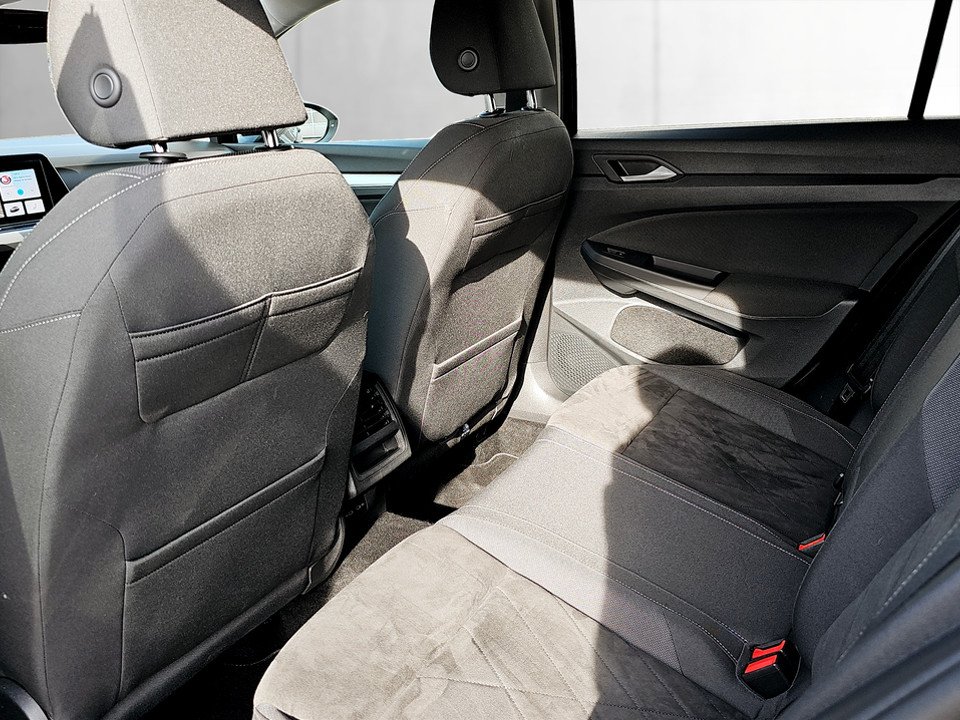 VW Golf VIII Variant 2.0 TDI Life | Bild 20 von 21