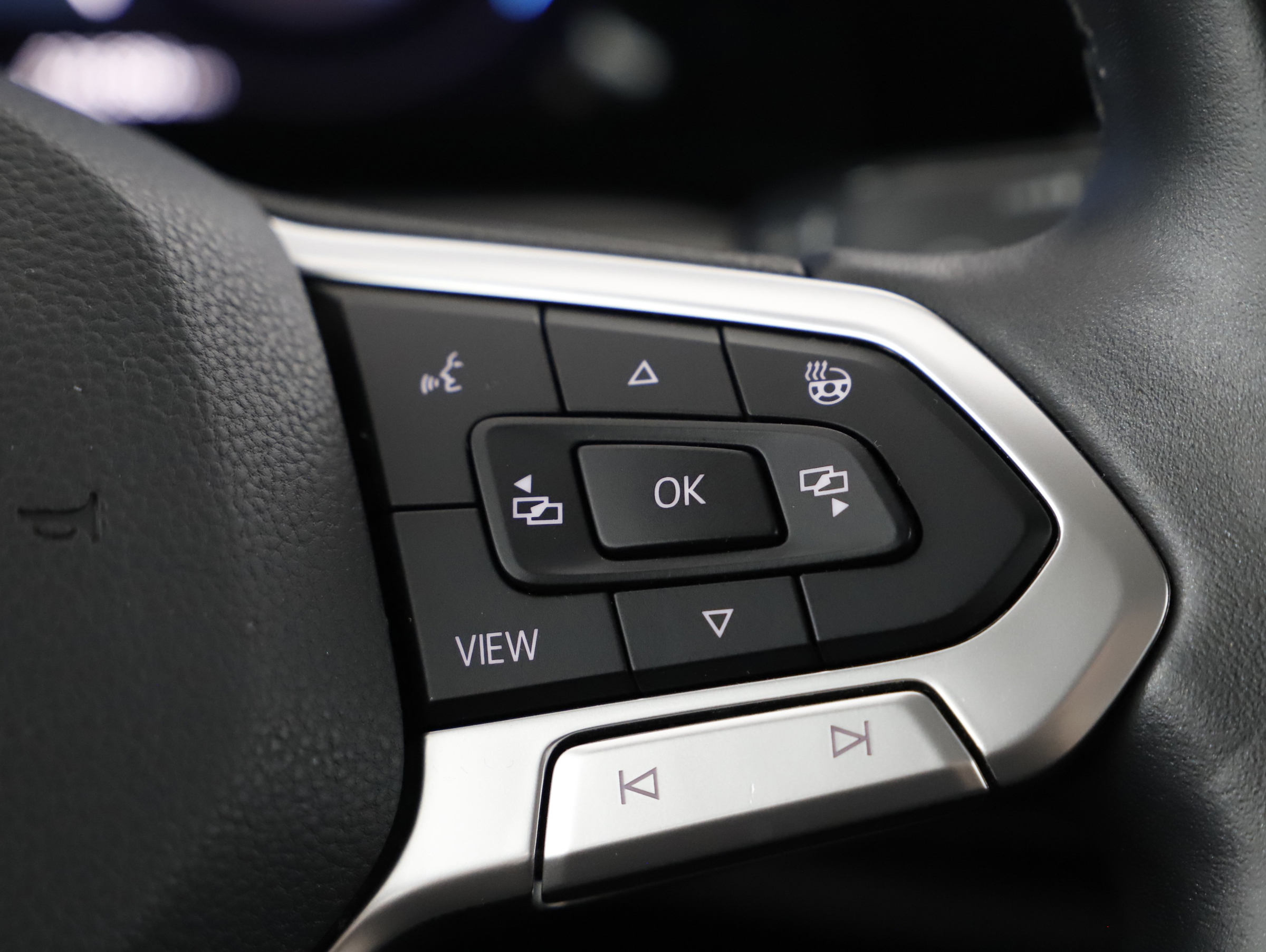 VW Golf VIII Variant 1.0 TSI Life | Bild 19 von 26