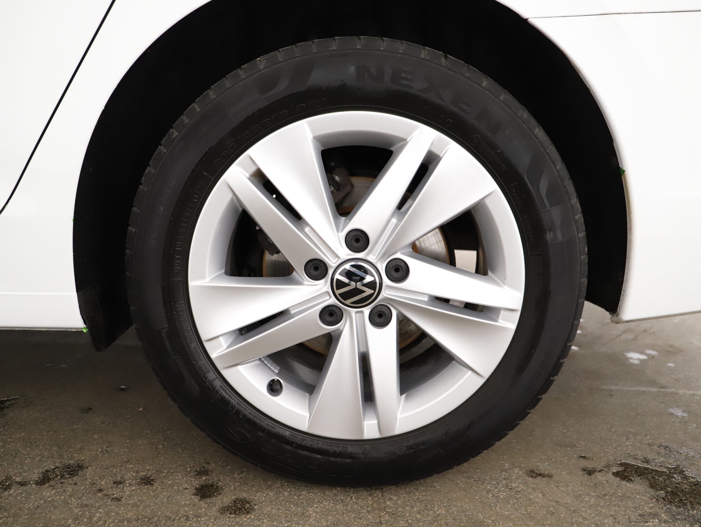 VW Golf VIII Variant 1.0 TSI Life | Bild 25 von 26