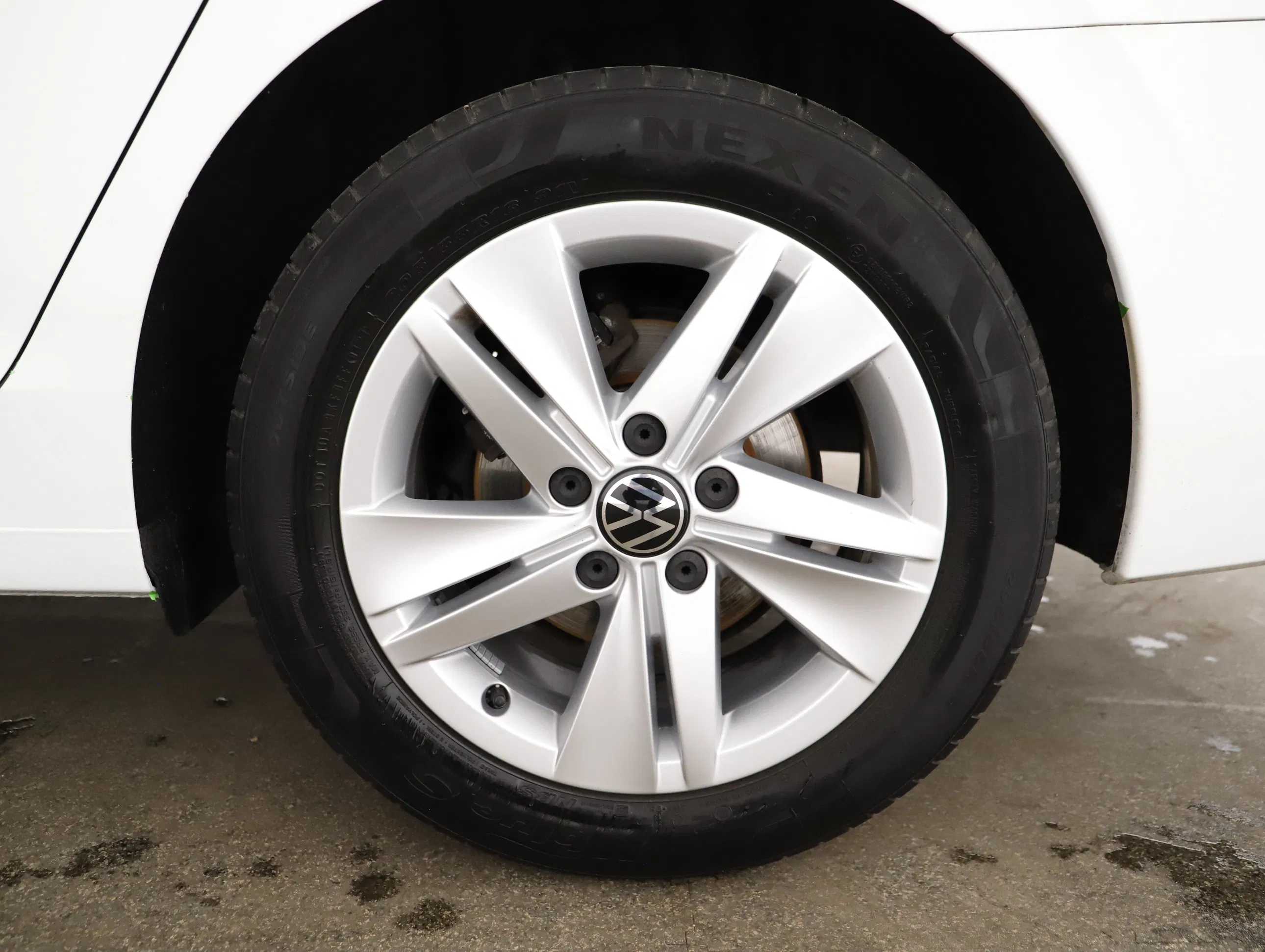 VW Golf VIII Variant 1.0 TSI Life | Bild 25 von 26