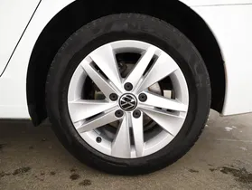 VW Golf VIII Variant 1.0 TSI Life | Thumbnail 25 von 26