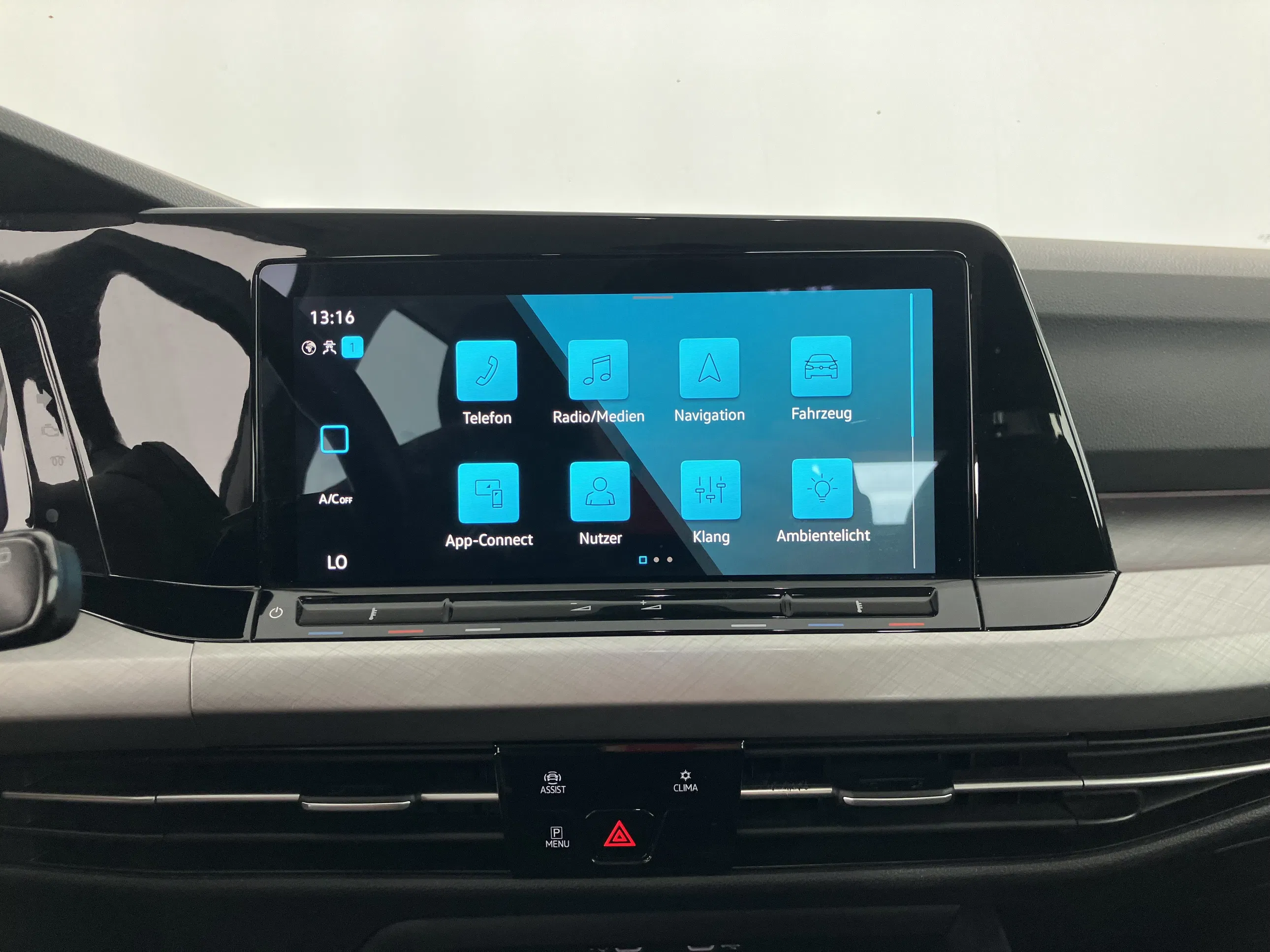 VW Golf VIII Variant 2.0 TDI Life | Bild 11 von 31