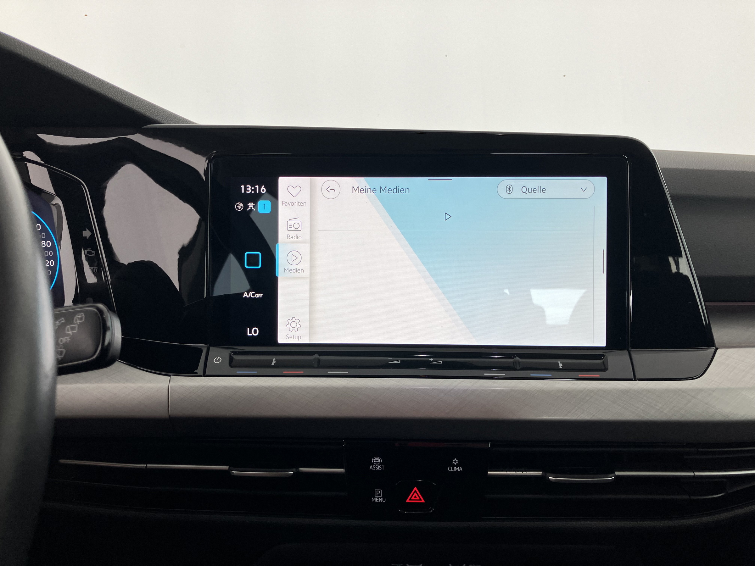 VW Golf VIII Variant 2.0 TDI Life | Bild 12 von 31