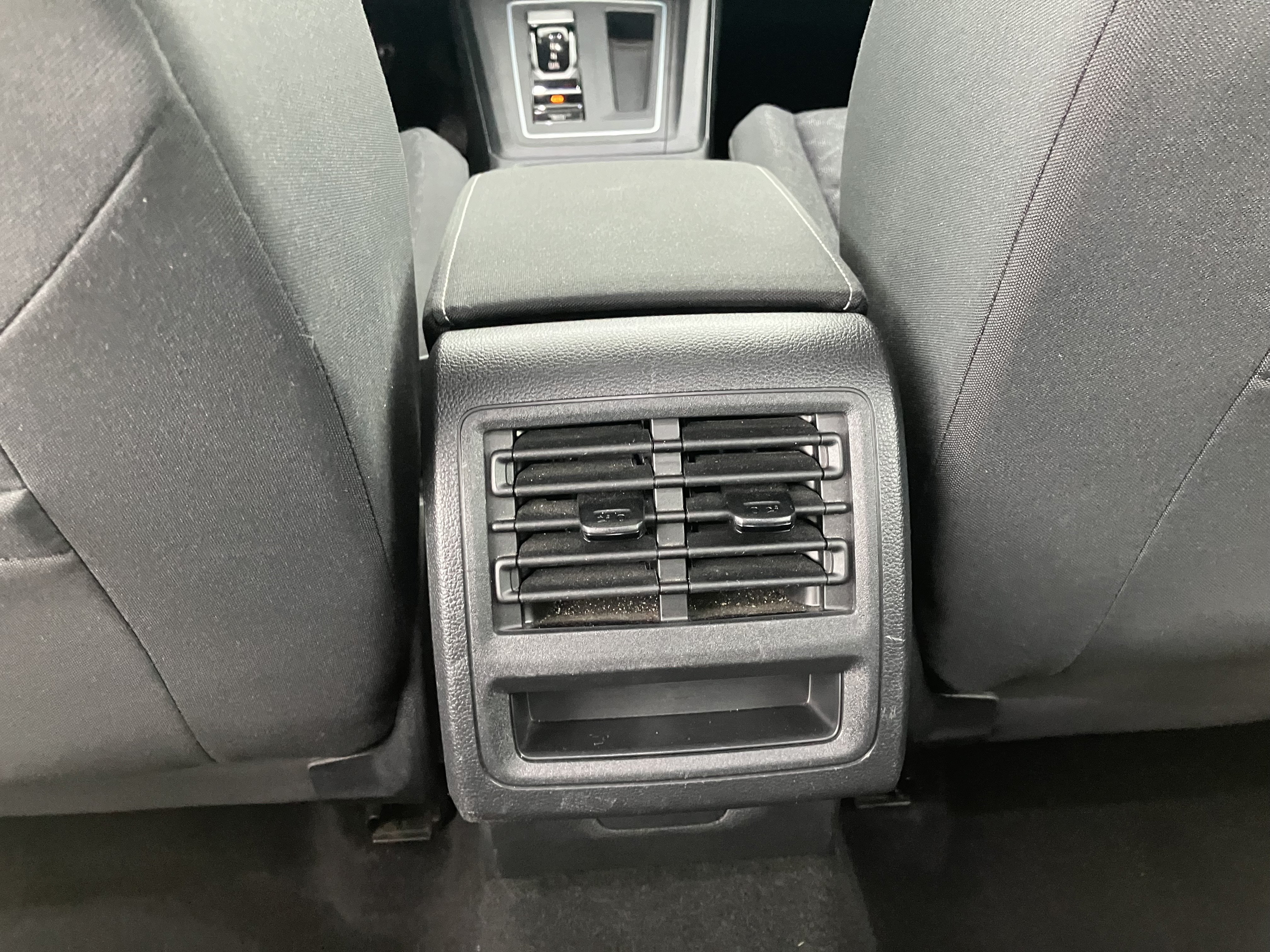 VW Golf VIII Variant 2.0 TDI Life | Bild 22 von 31