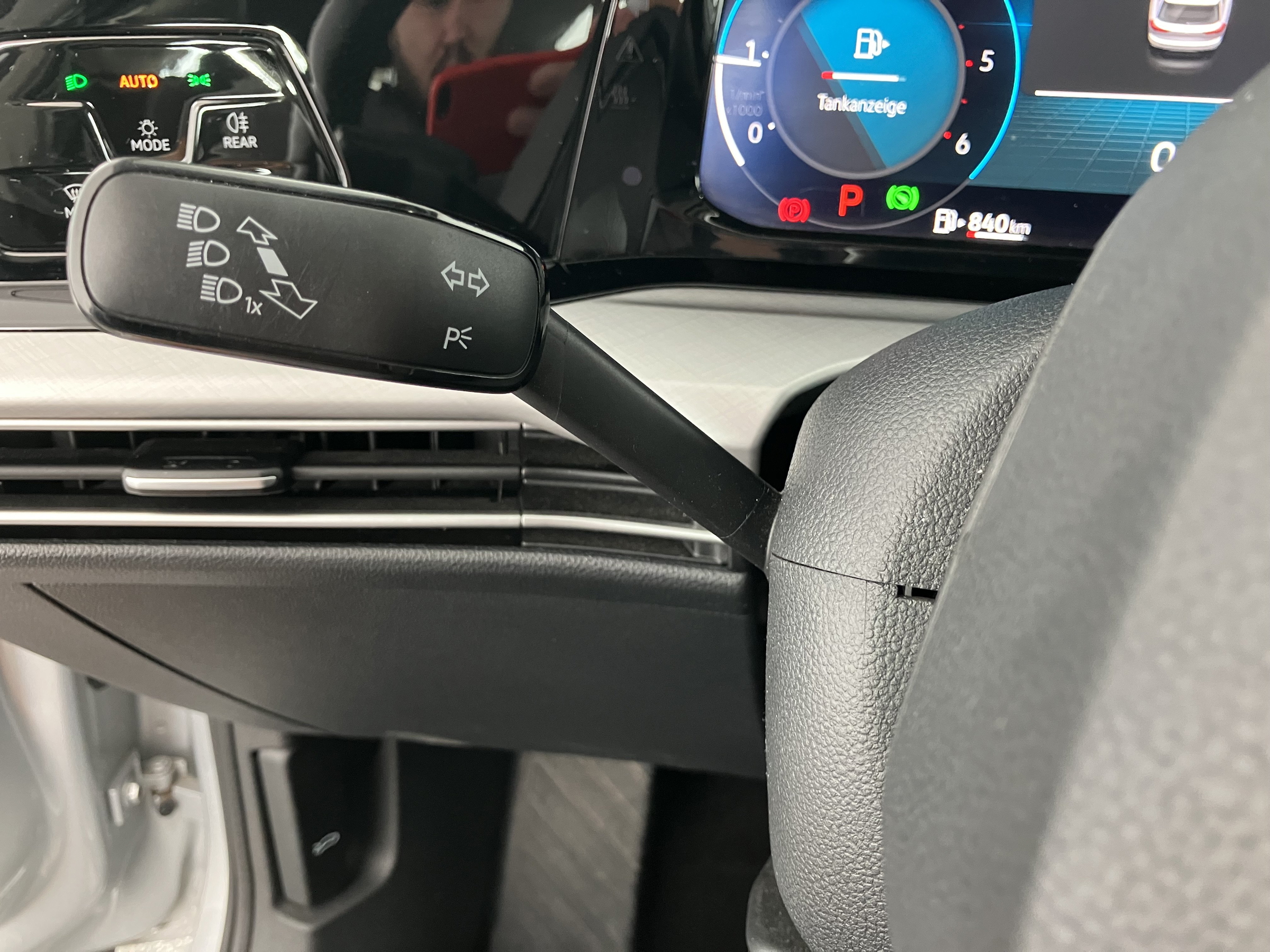 VW Golf VIII Variant 2.0 TDI Life | Bild 23 von 31