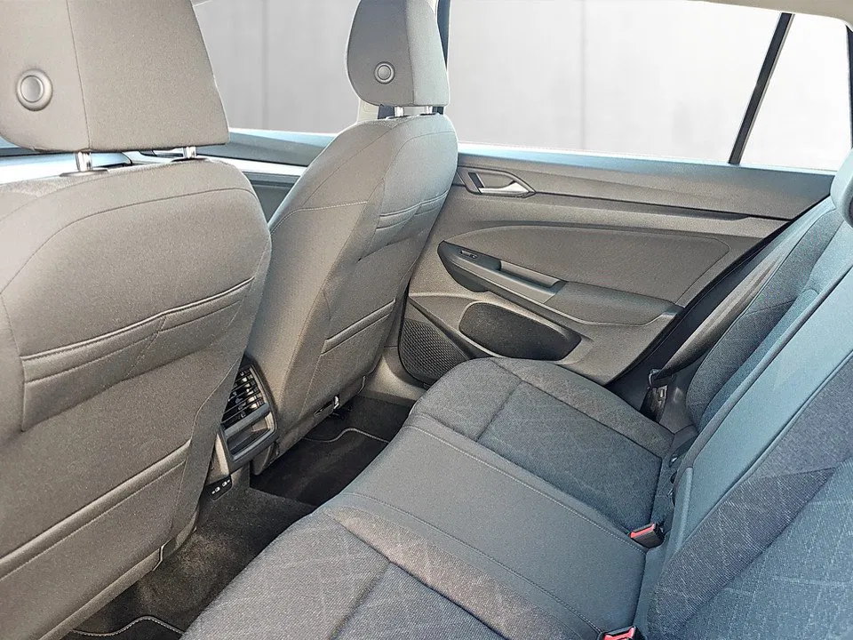VW Golf VIII Variant 2.0 TDI Life | Bild 19 von 20