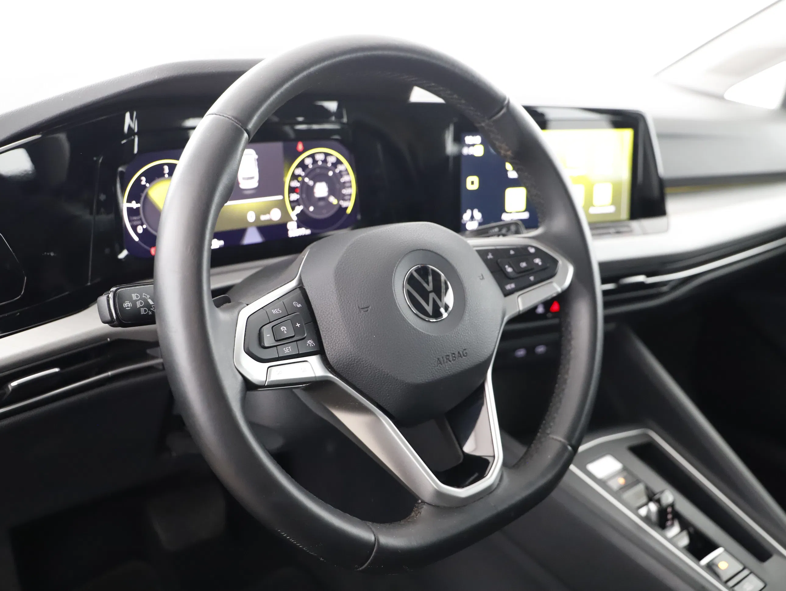 VW Golf VIII Variant 2.0 TDI Life | Bild 13 von 27