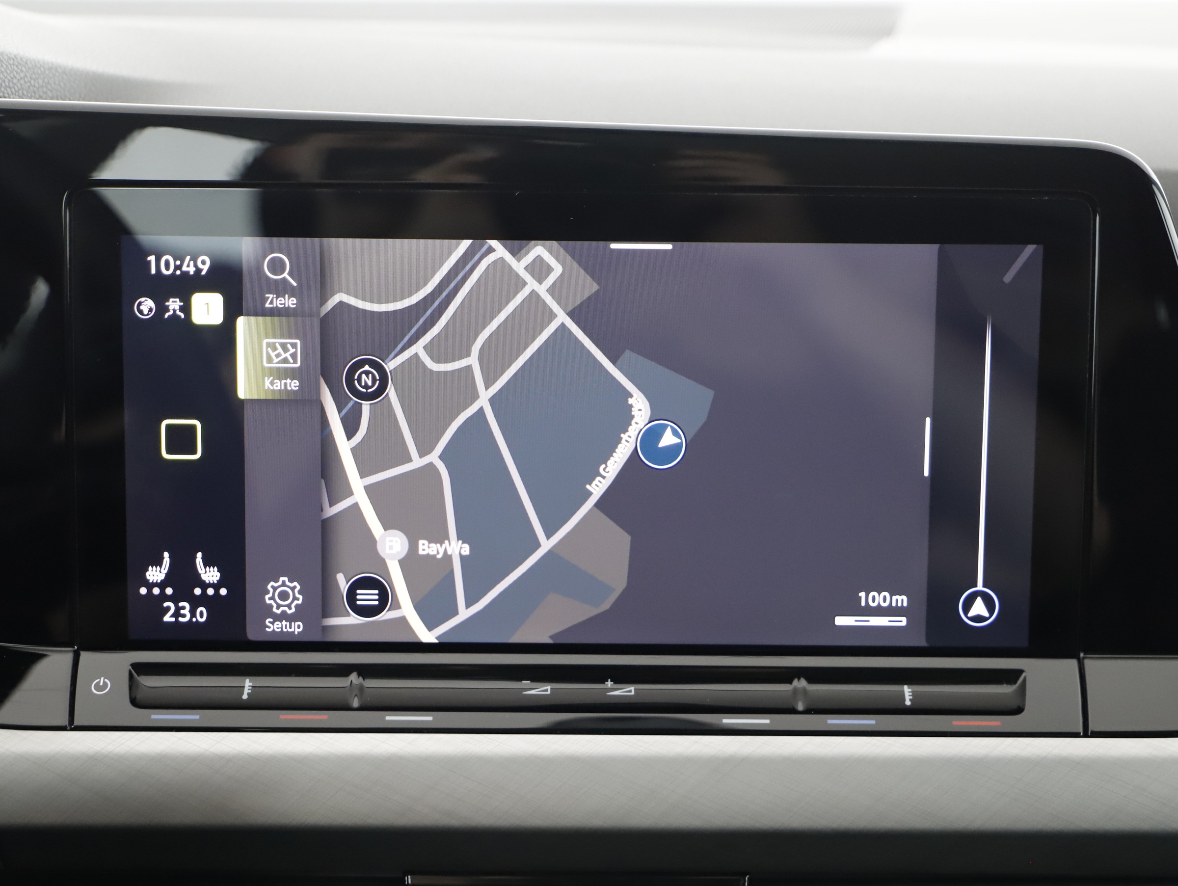 VW Golf VIII Variant 2.0 TDI Life | Bild 21 von 27