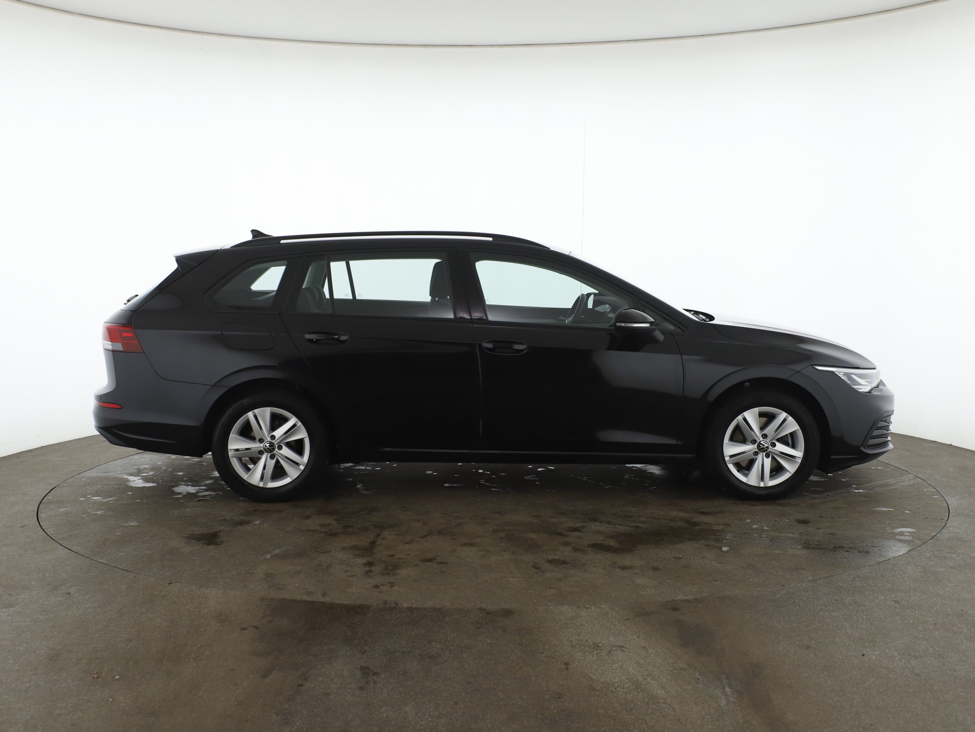 VW Golf VIII Variant 2.0 TDI Life | Bild 4 von 27