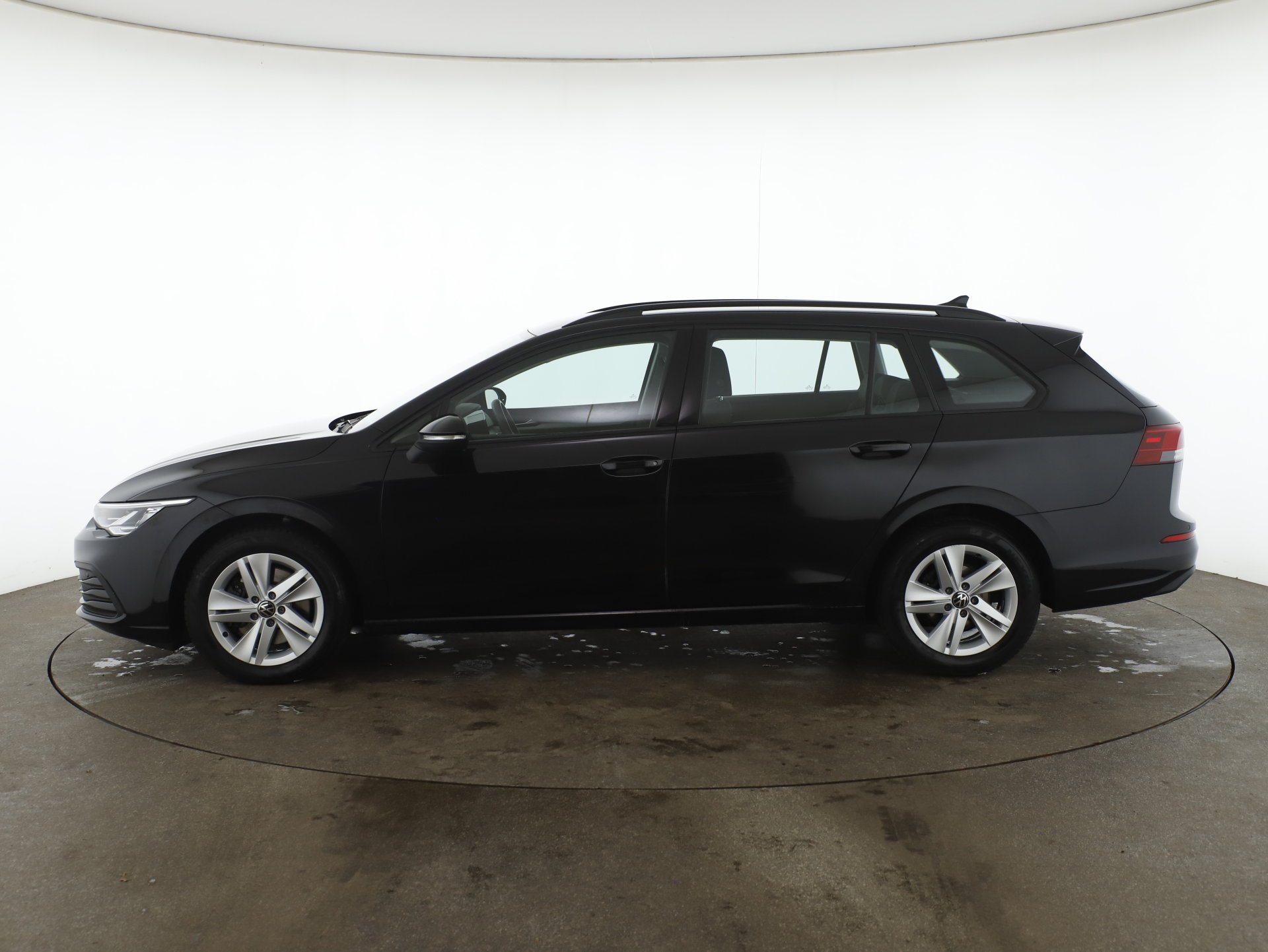 VW Golf VIII Variant 2.0 TDI Life | Bild 5 von 27
