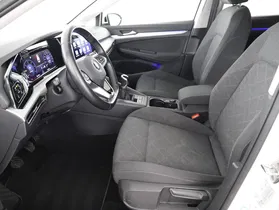 VW Golf VIII Variant 2.0 TDI Life | Thumbnail 1 von 23