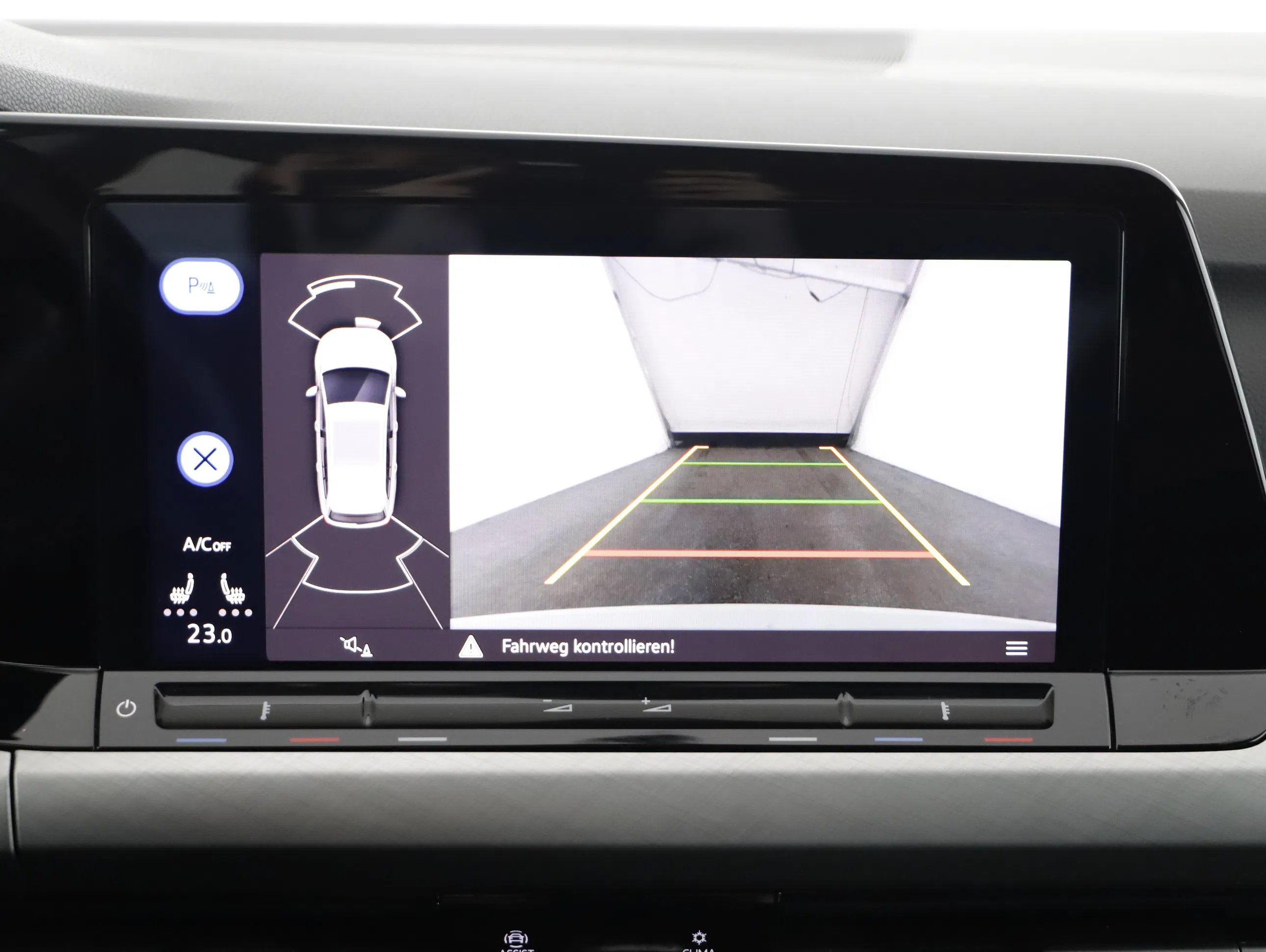 VW Golf VIII Variant 2.0 TDI Life | Bild 10 von 23