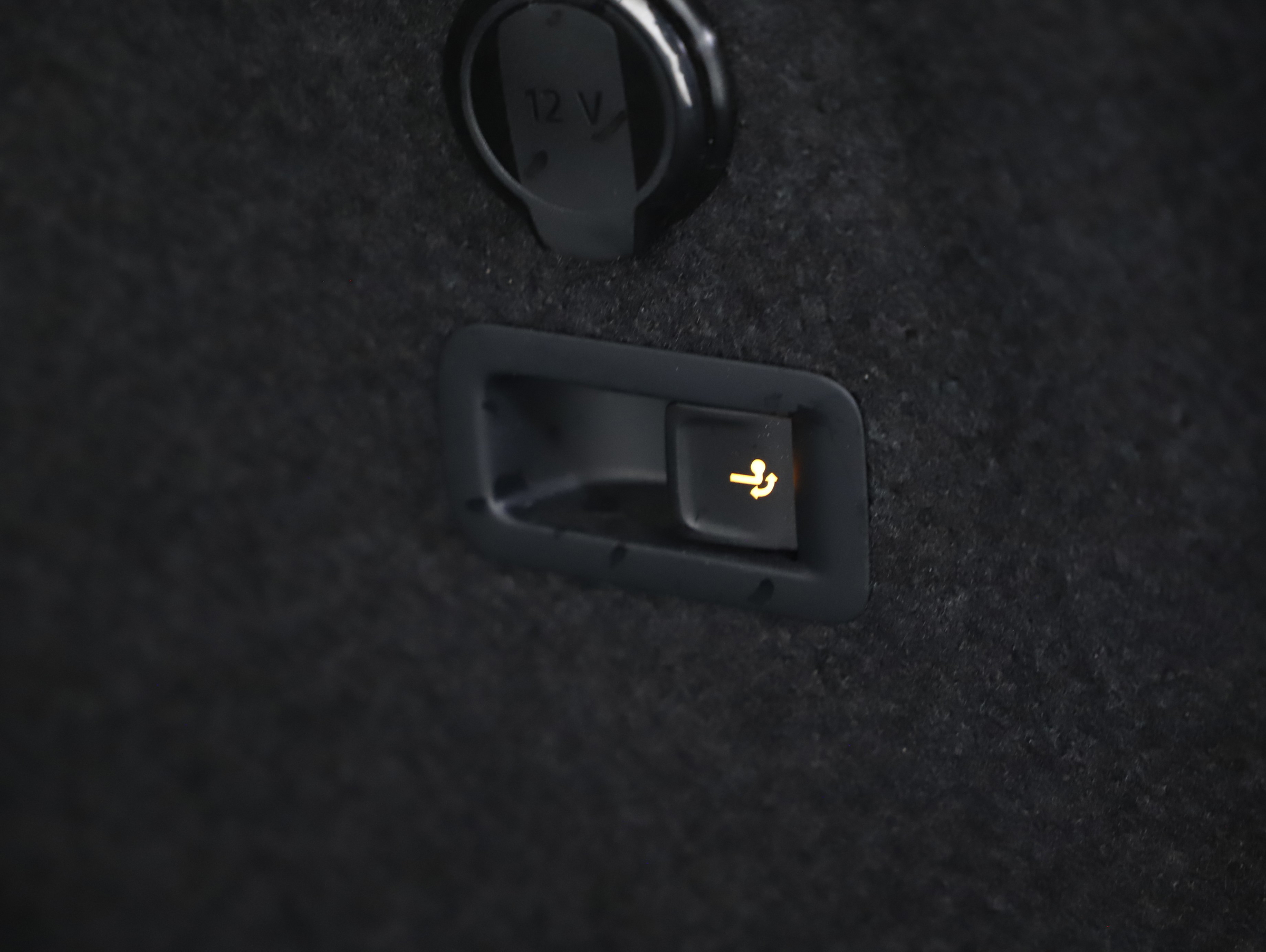 VW Golf VIII Variant 2.0 TDI Life | Bild 17 von 23