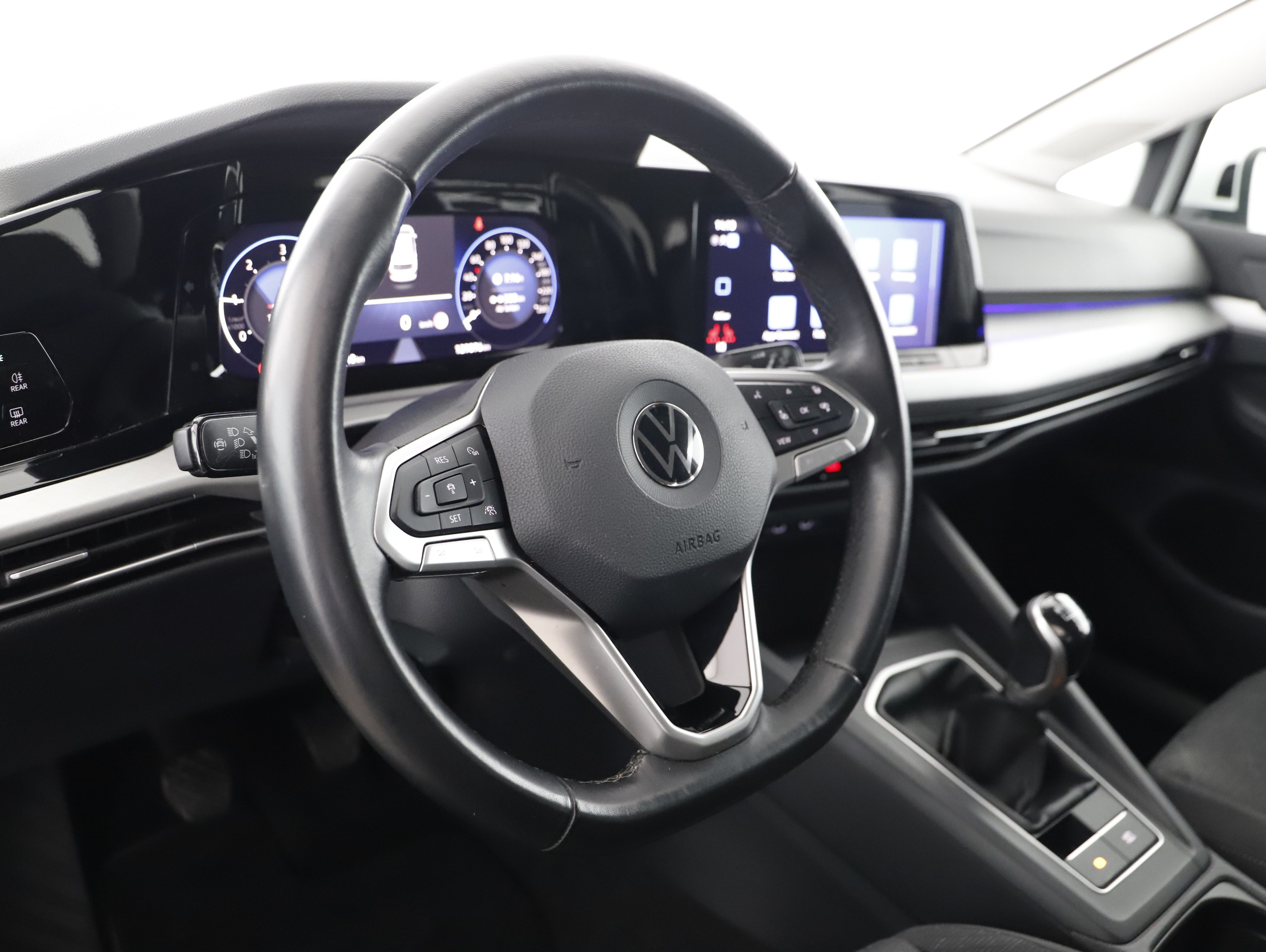 VW Golf VIII Variant 2.0 TDI Life | Bild 4 von 23