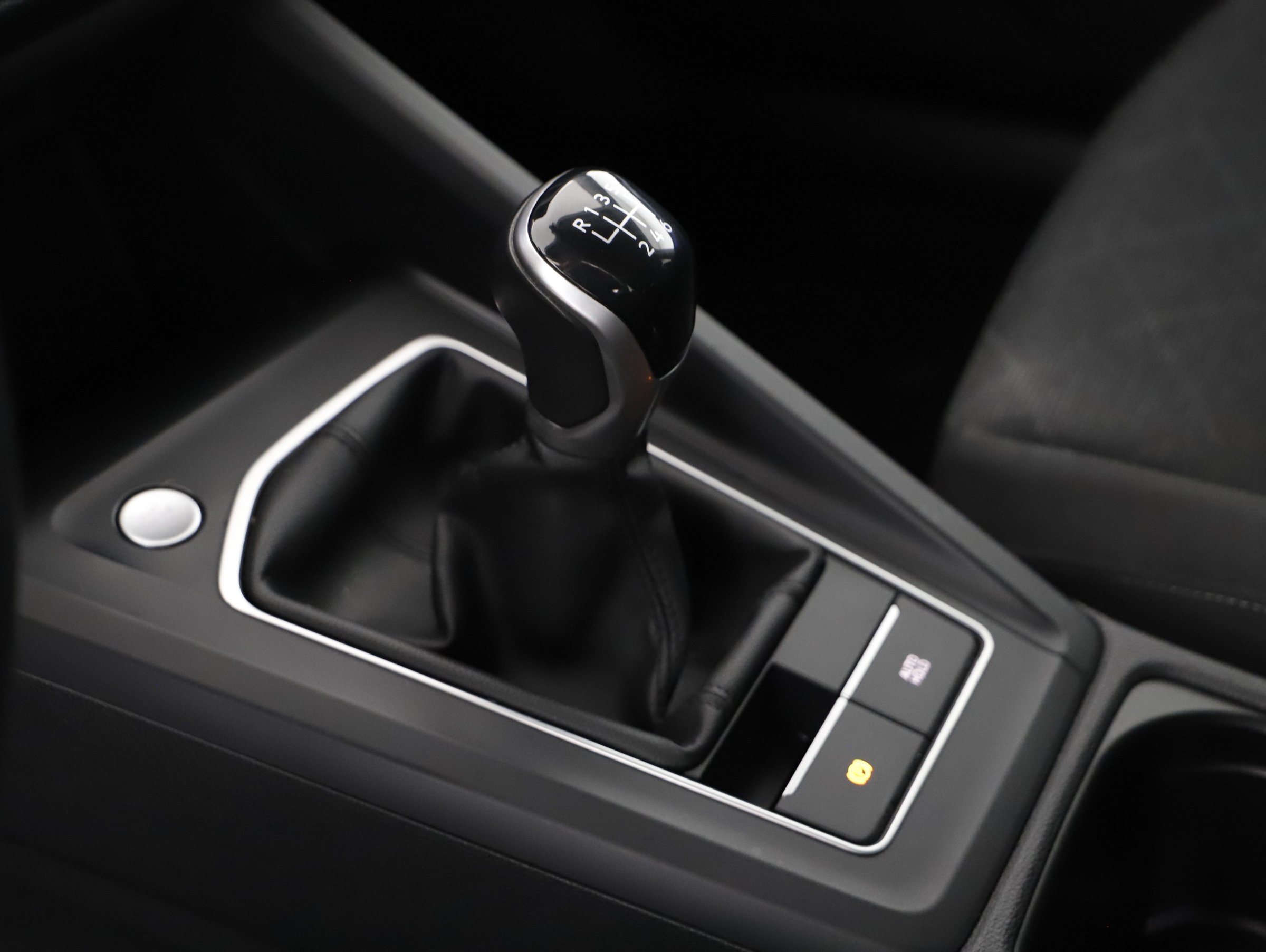 VW Golf VIII Variant 2.0 TDI Life | Bild 5 von 23