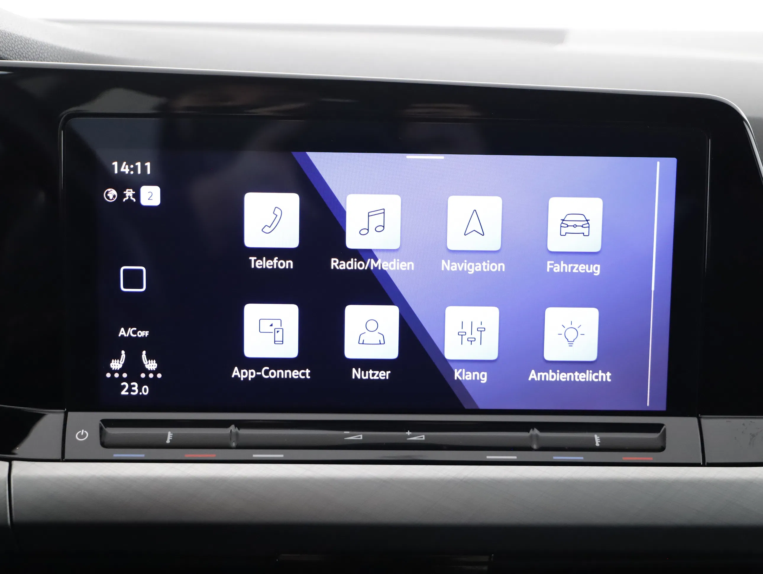 VW Golf VIII Variant 2.0 TDI Life | Bild 8 von 23