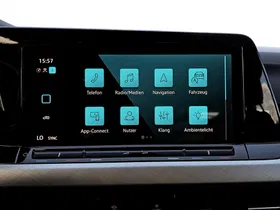 VW Golf VIII Var. 2.0 TDI DSG Life | Thumbnail 15 von 20