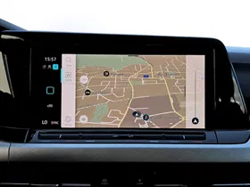 VW Golf VIII Var. 2.0 TDI DSG Life | Thumbnail 17 von 20