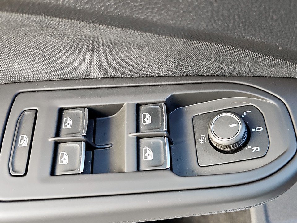 VW Golf VIII Var. 2.0 TDI DSG Life | Bild 7 von 20
