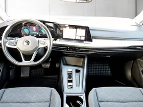 VW Golf VIII Var. 2.0 TDI DSG Life | Thumbnail 11 von 20