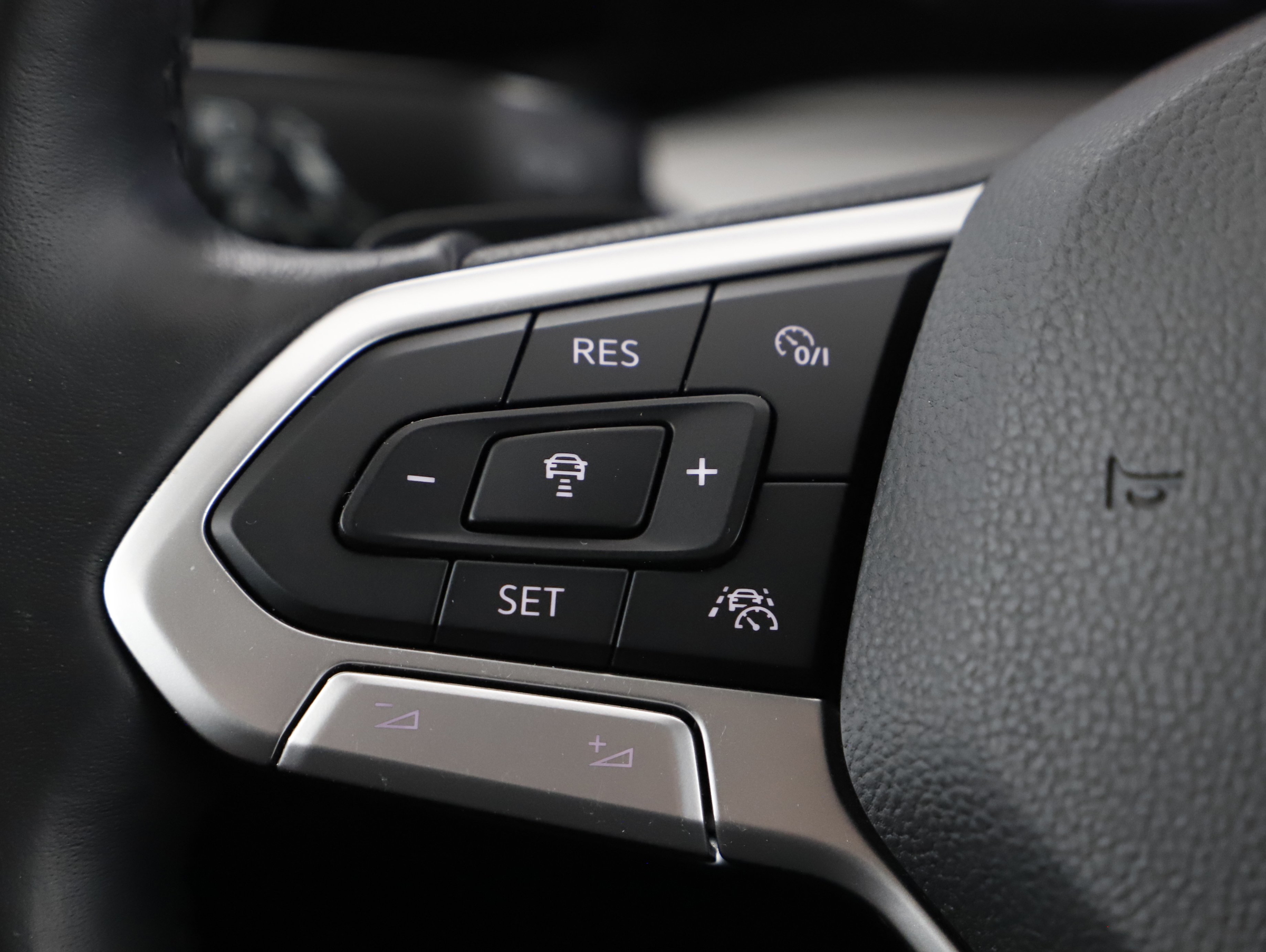 VW Golf VIII Variant 2.0 TDI Life | Bild 11 von 21