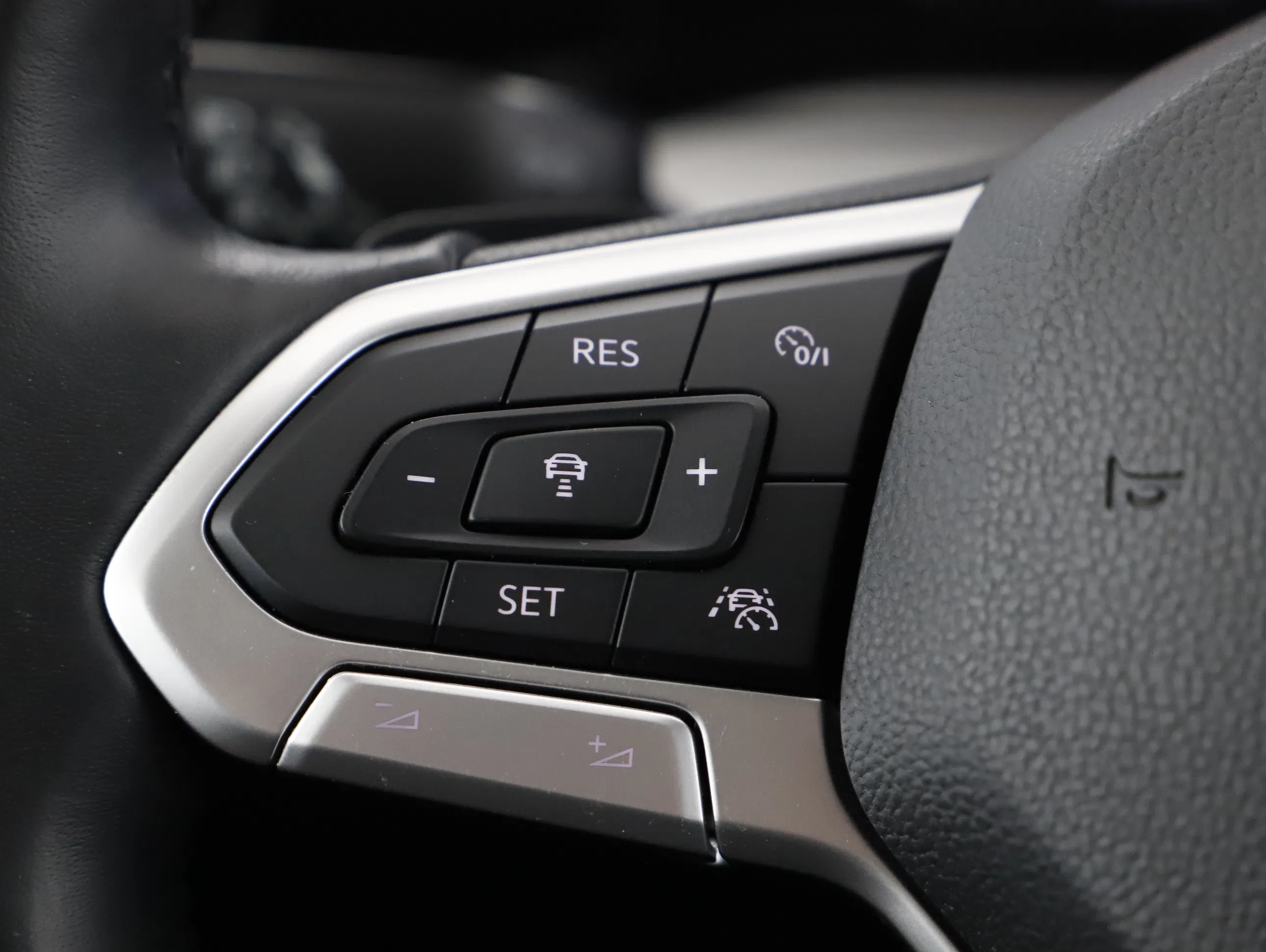 VW Golf VIII Variant 2.0 TDI Life | Bild 11 von 21