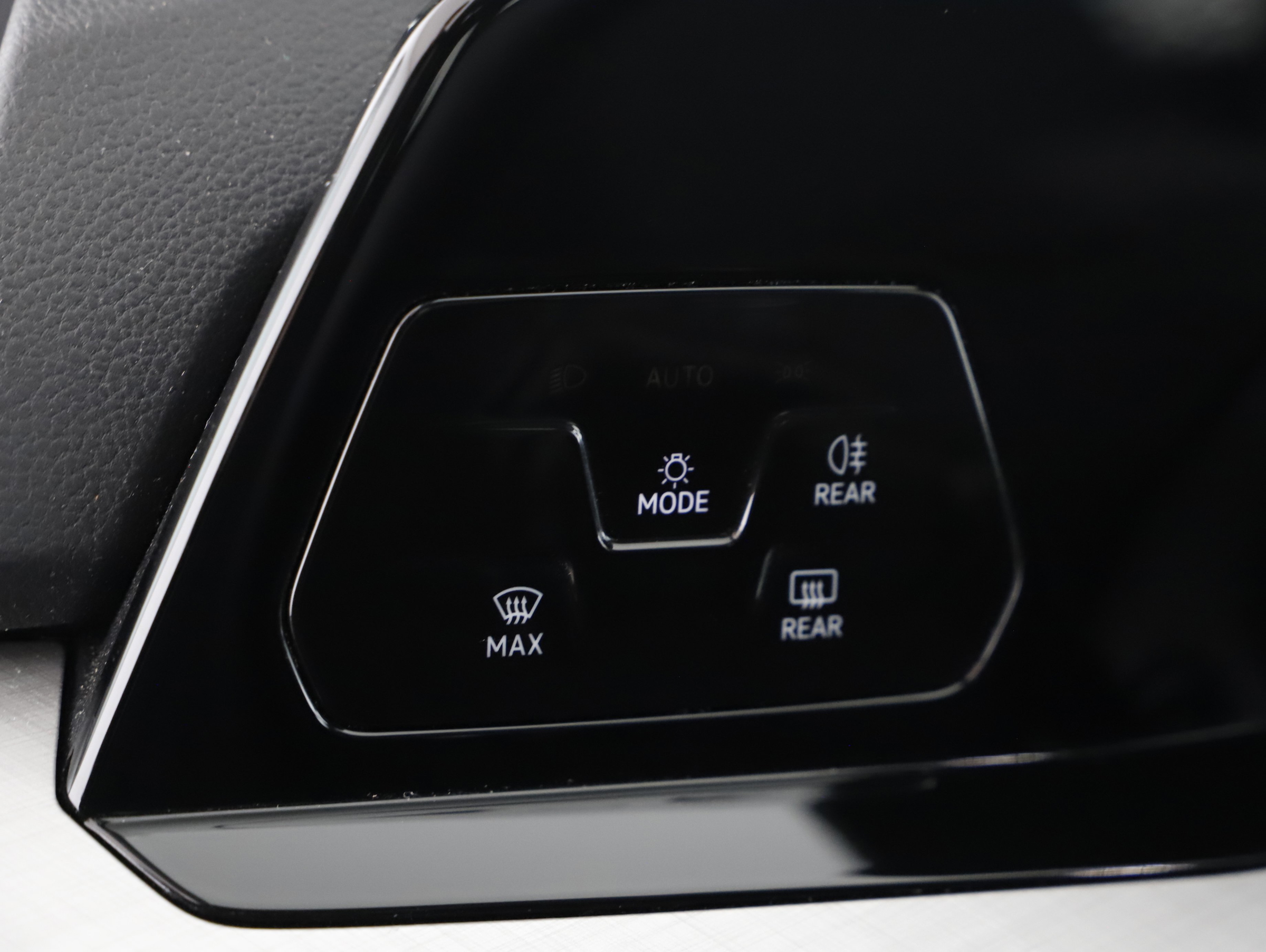 VW Golf VIII Variant 2.0 TDI Life | Bild 13 von 21