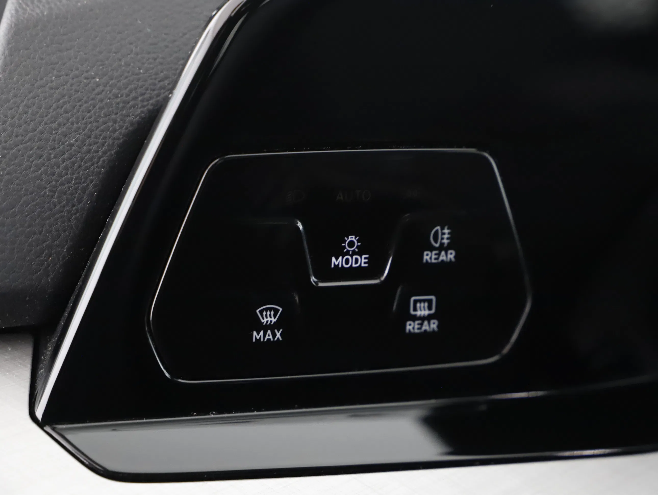 VW Golf VIII Variant 2.0 TDI Life | Bild 13 von 21