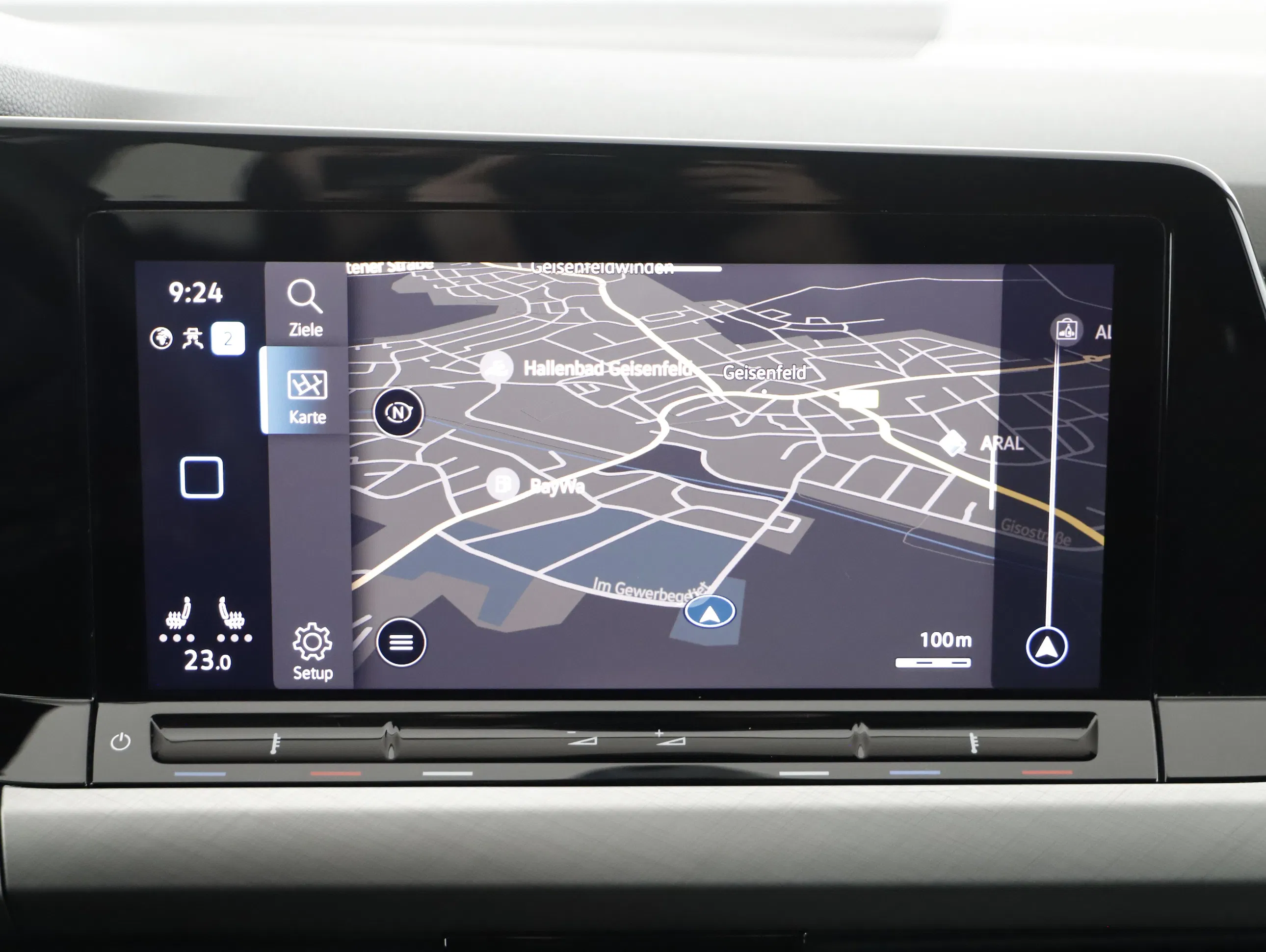 VW Golf VIII Variant 2.0 TDI Life | Bild 8 von 21