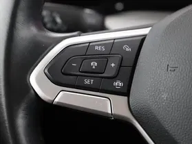 VW Golf VIII 2.0 TDI Life | Thumbnail 11 von 31