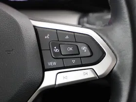 VW Golf VIII 2.0 TDI Life | Thumbnail 12 von 31