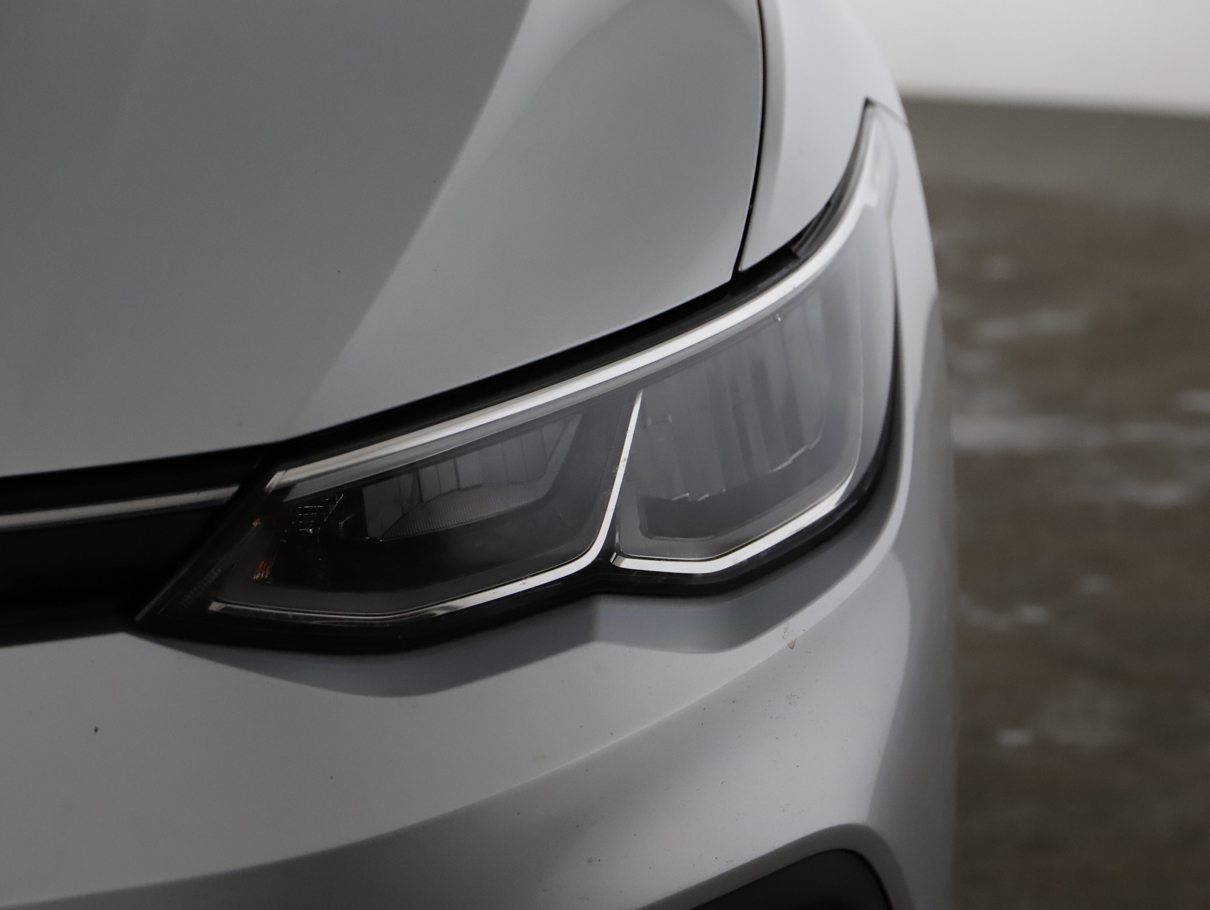 VW Golf VIII 2.0 TDI Life | Bild 19 von 31