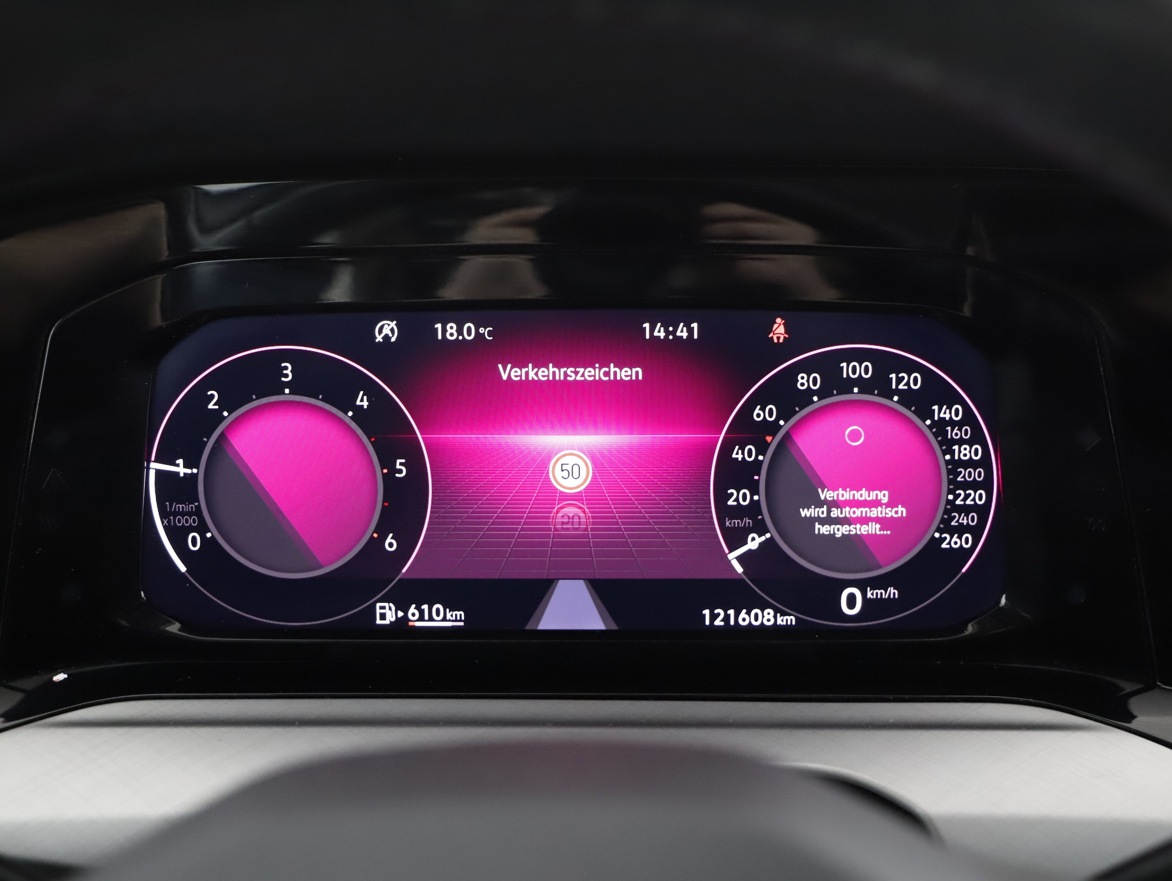 VW Golf VIII 2.0 TDI Life | Bild 7 von 31