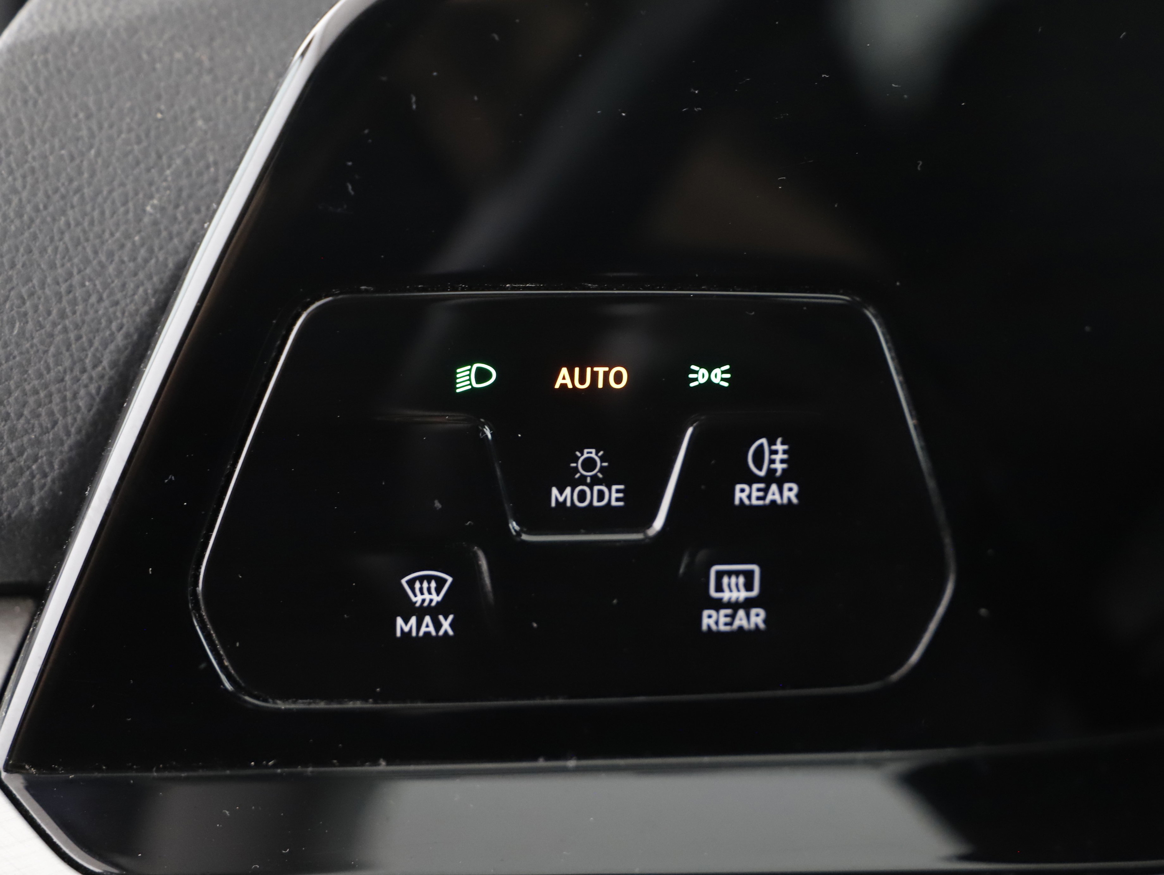 VW Golf VIII 2.0 TDI Life | Bild 13 von 28