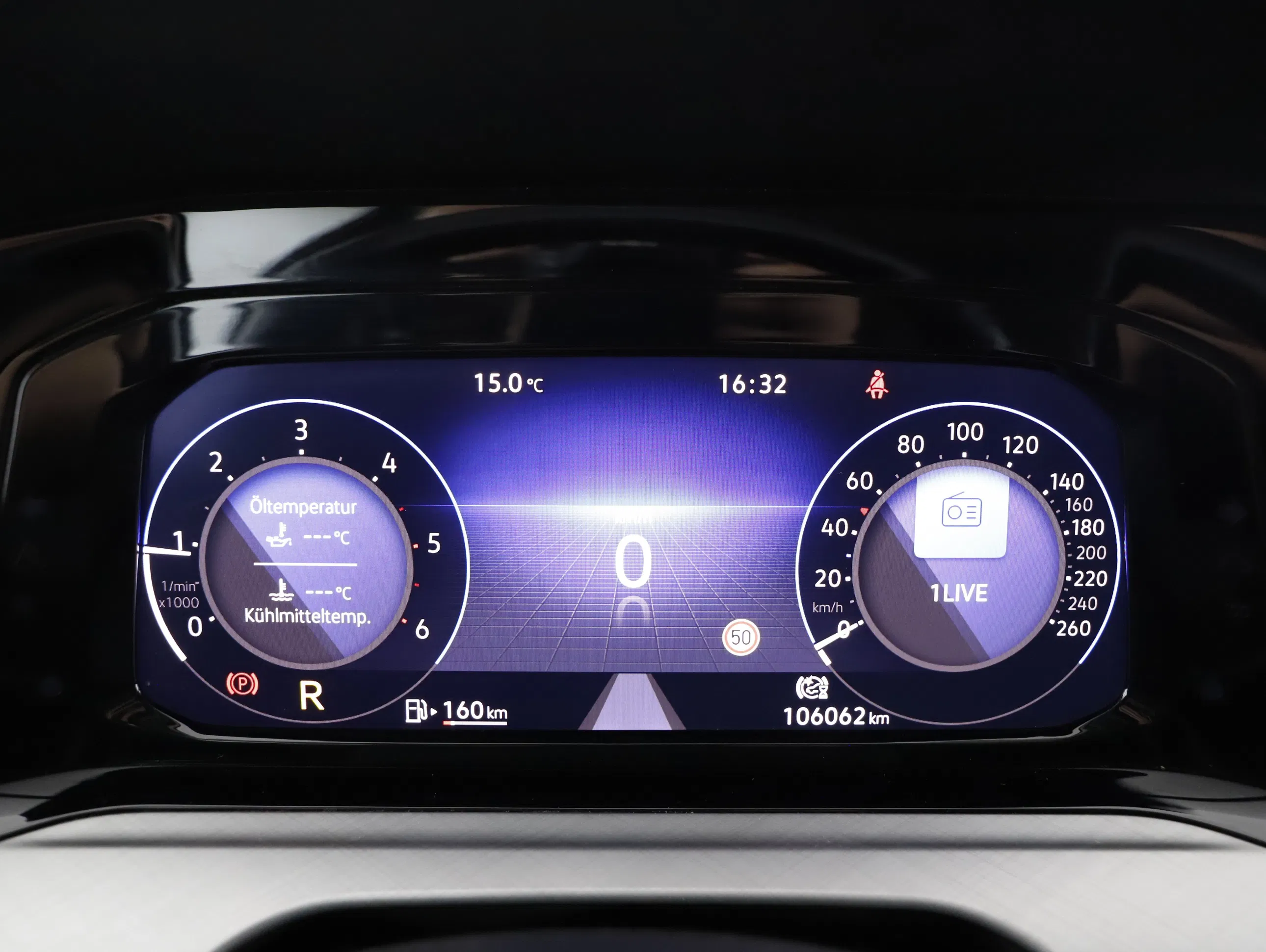 VW Golf VIII 2.0 TDI Life | Bild 16 von 28