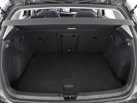 VW Golf VIII 1.5 eTSI Life | Thumbnail 1 von 19