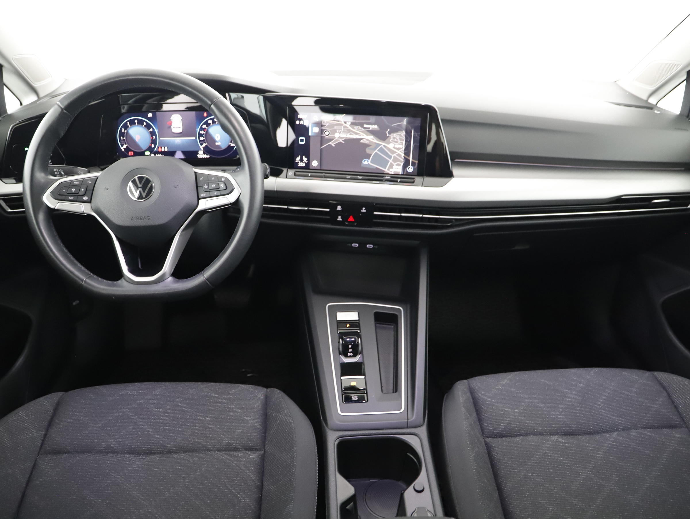 VW Golf VIII 1.5 eTSI Life | Bild 16 von 19