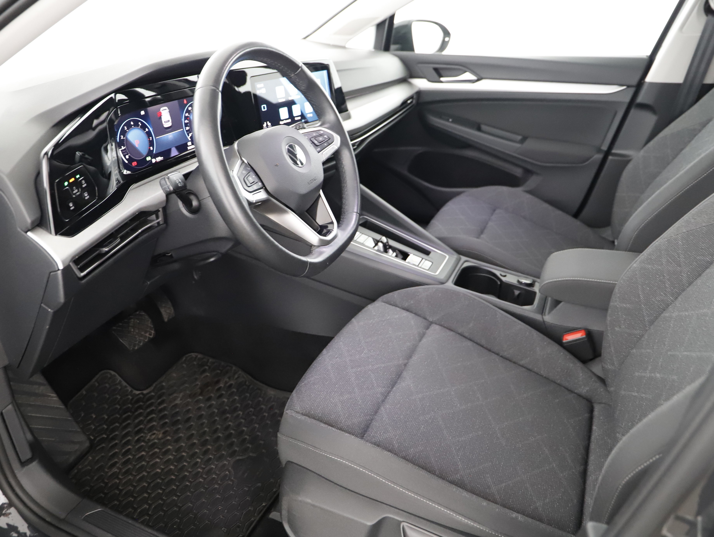 VW Golf VIII 1.5 eTSI Life | Bild 4 von 19