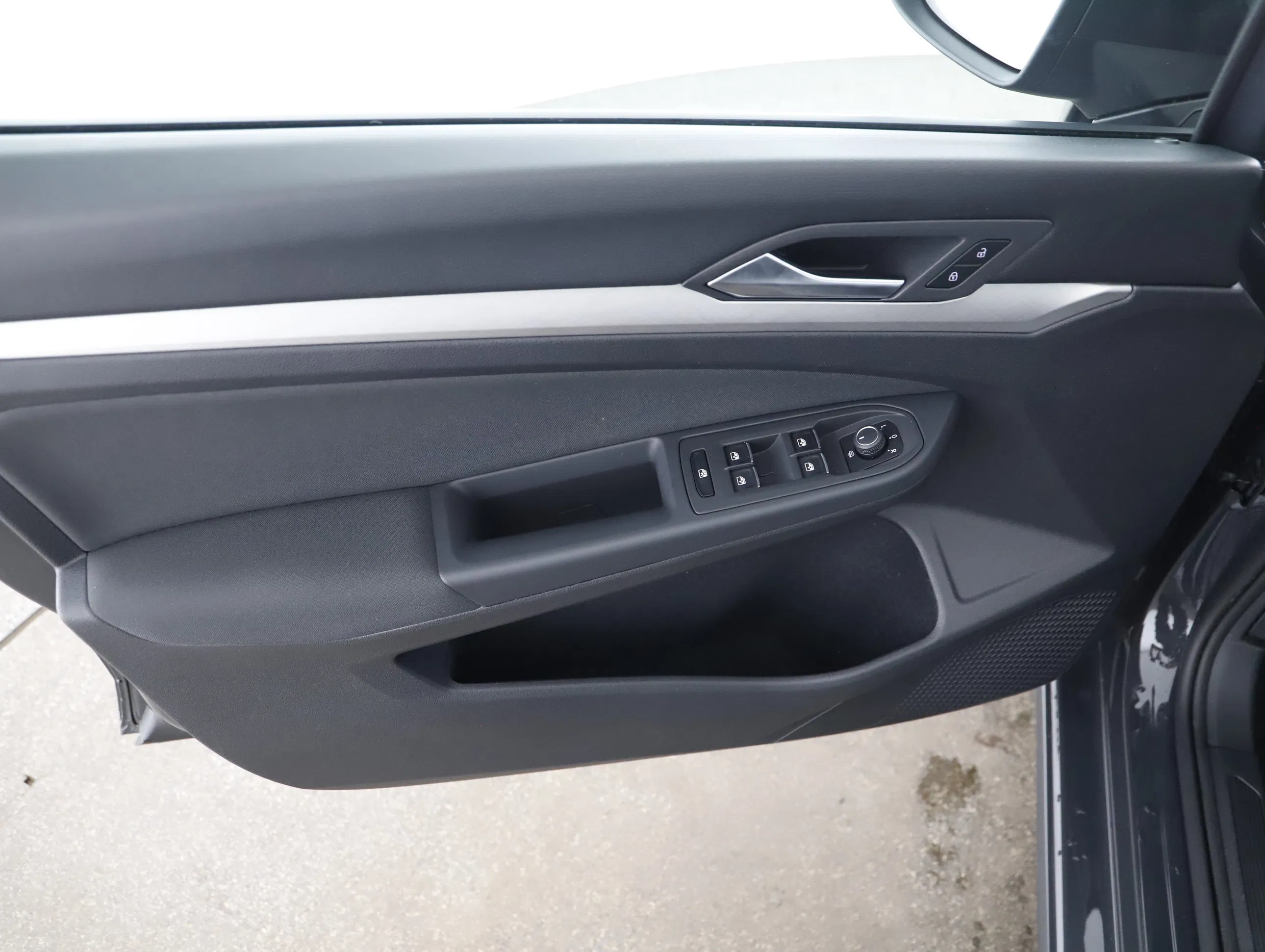 VW Golf VIII 1.5 eTSI Life | Bild 7 von 19