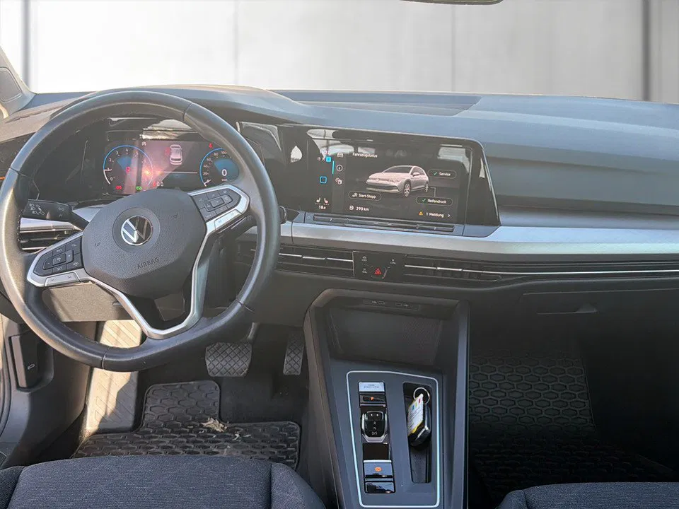 VW Golf VIII 1.5 eTSI Life | Bild 9 von 19