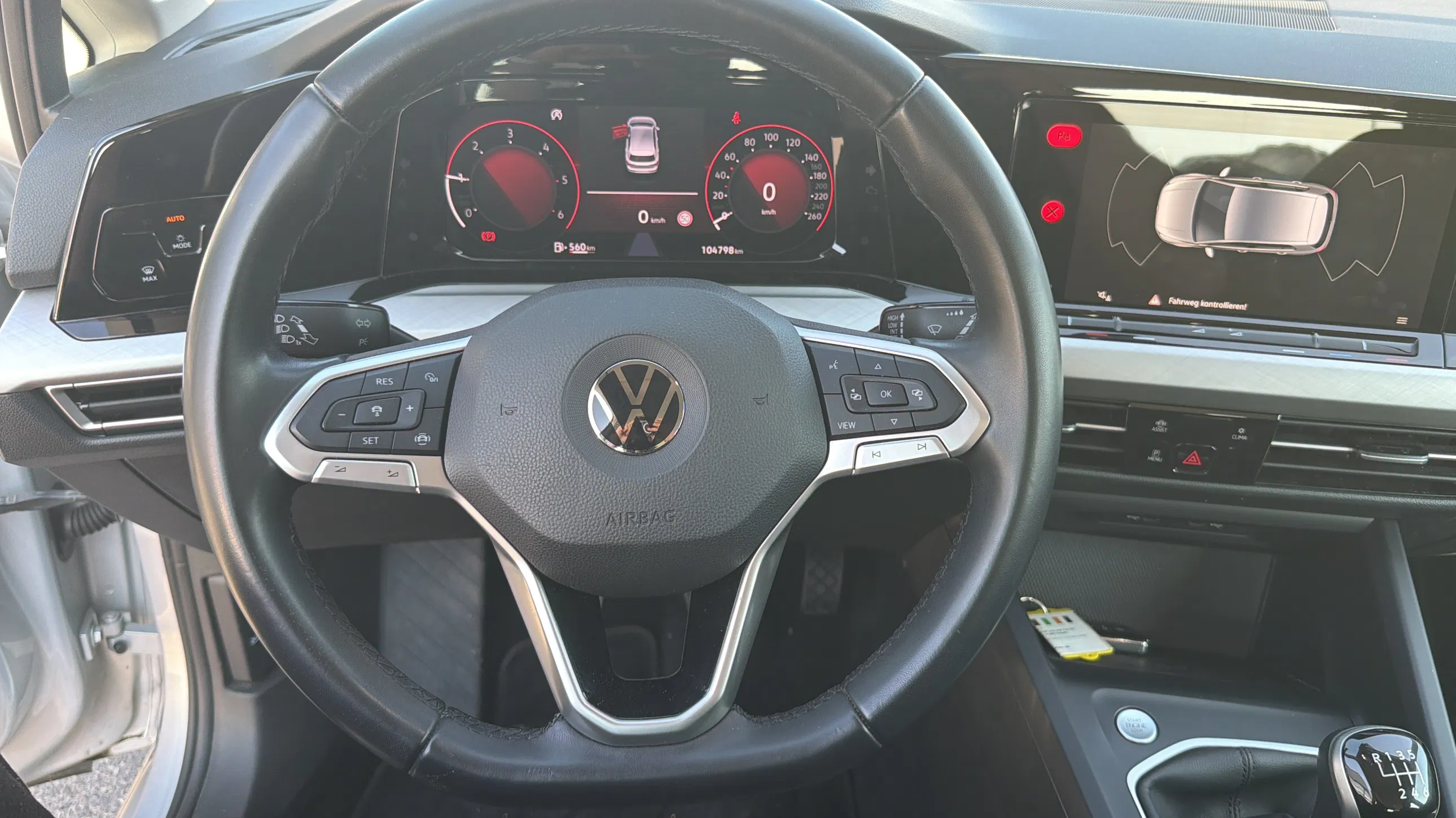 VW Golf VIII 2.0 TDI Life | Bild 10 von 18