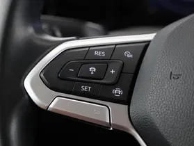 VW Golf VIII 2.0 TDI Life | Thumbnail 15 von 22